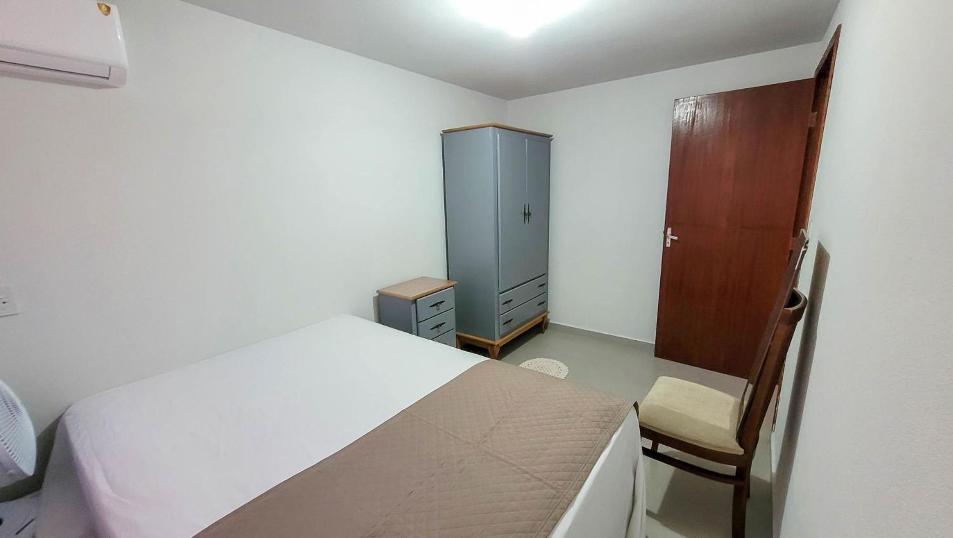Casa a 2 quadras da Praia de Zimbros RW2724