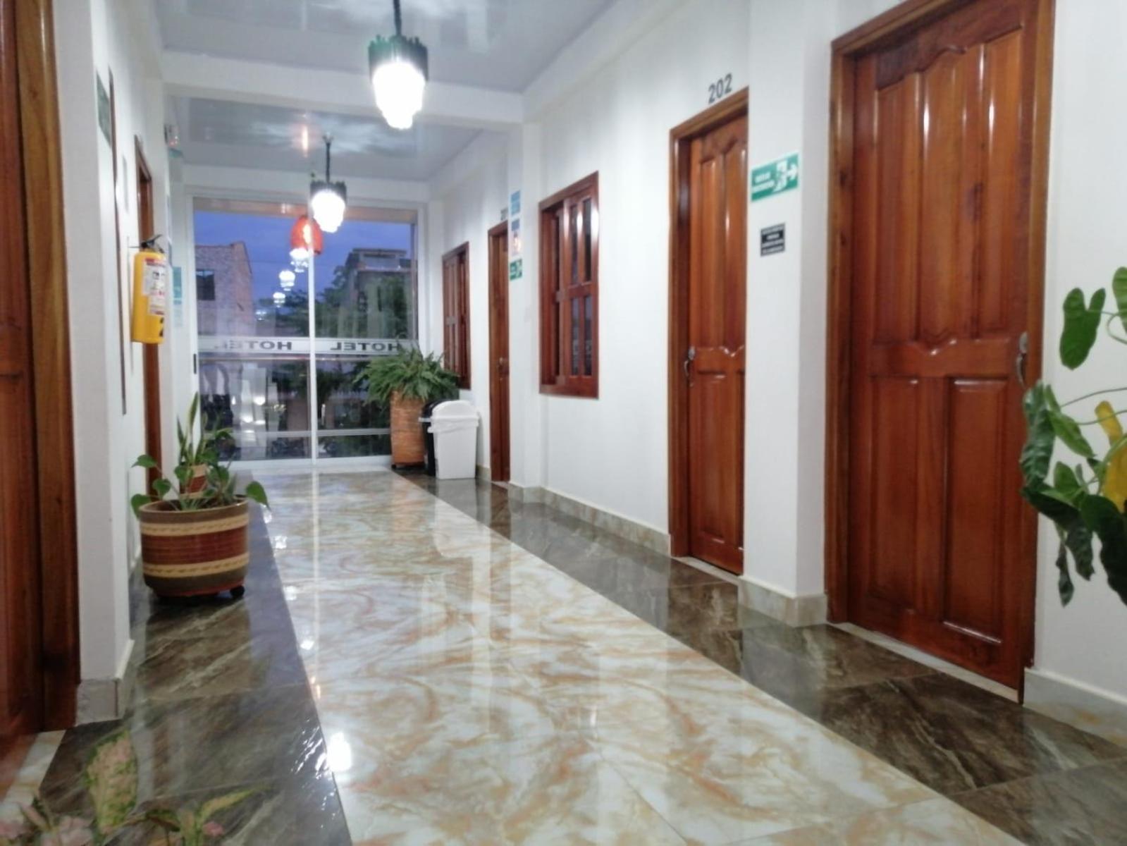 Hotel Glorial - Image 1