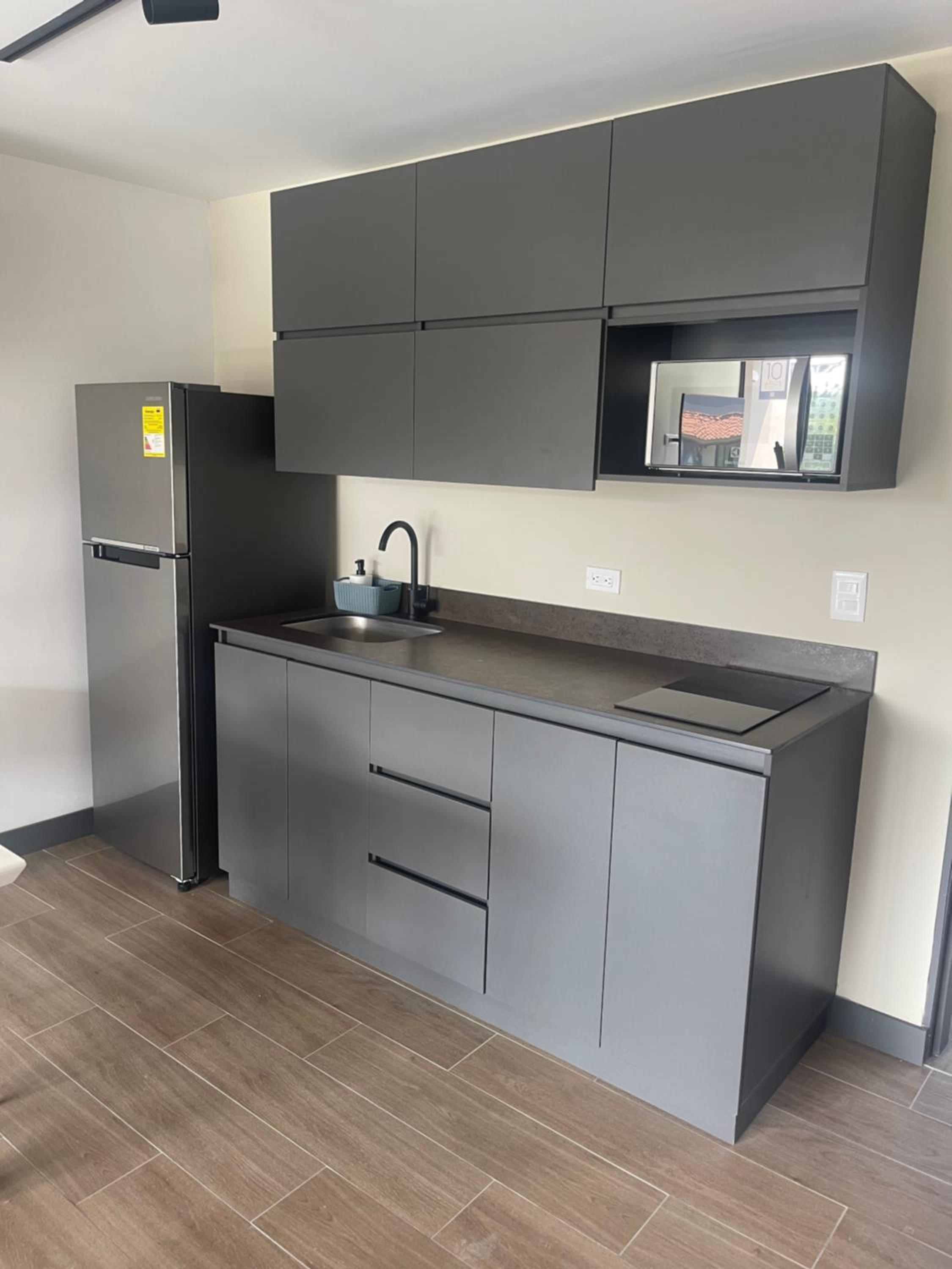 Apartamento con vista y aire acondicionado cerca a El Tesoro