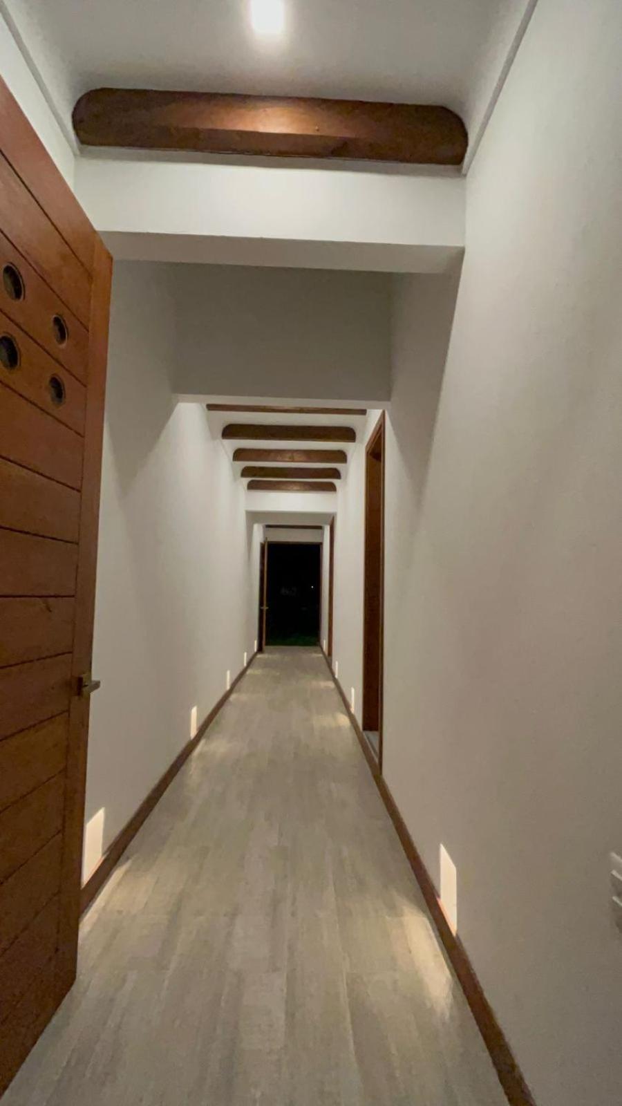 Crypto Hotel Boutique La Reina - Armored Mansion