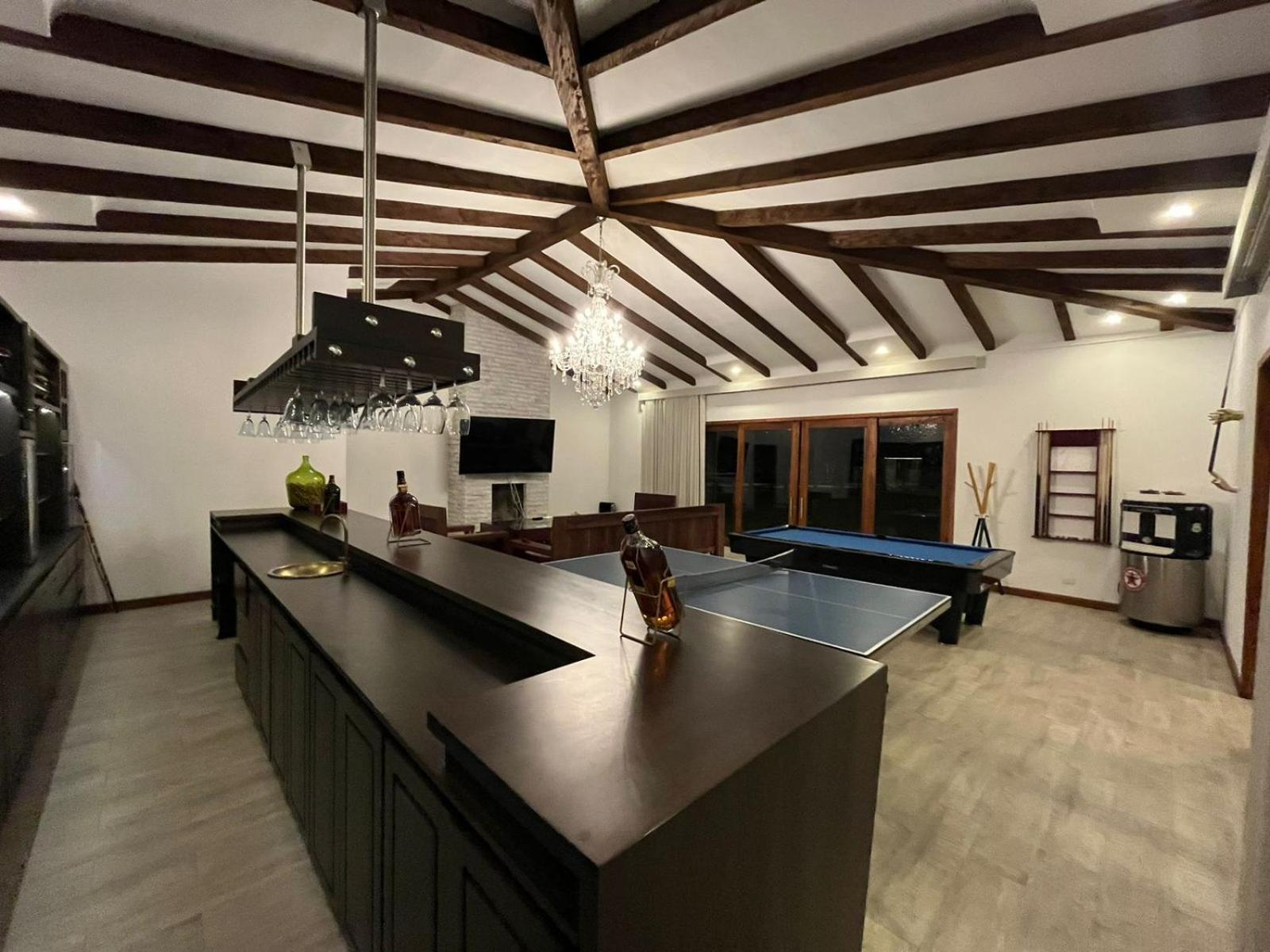 Crypto Hotel Boutique La Reina - Armored Mansion