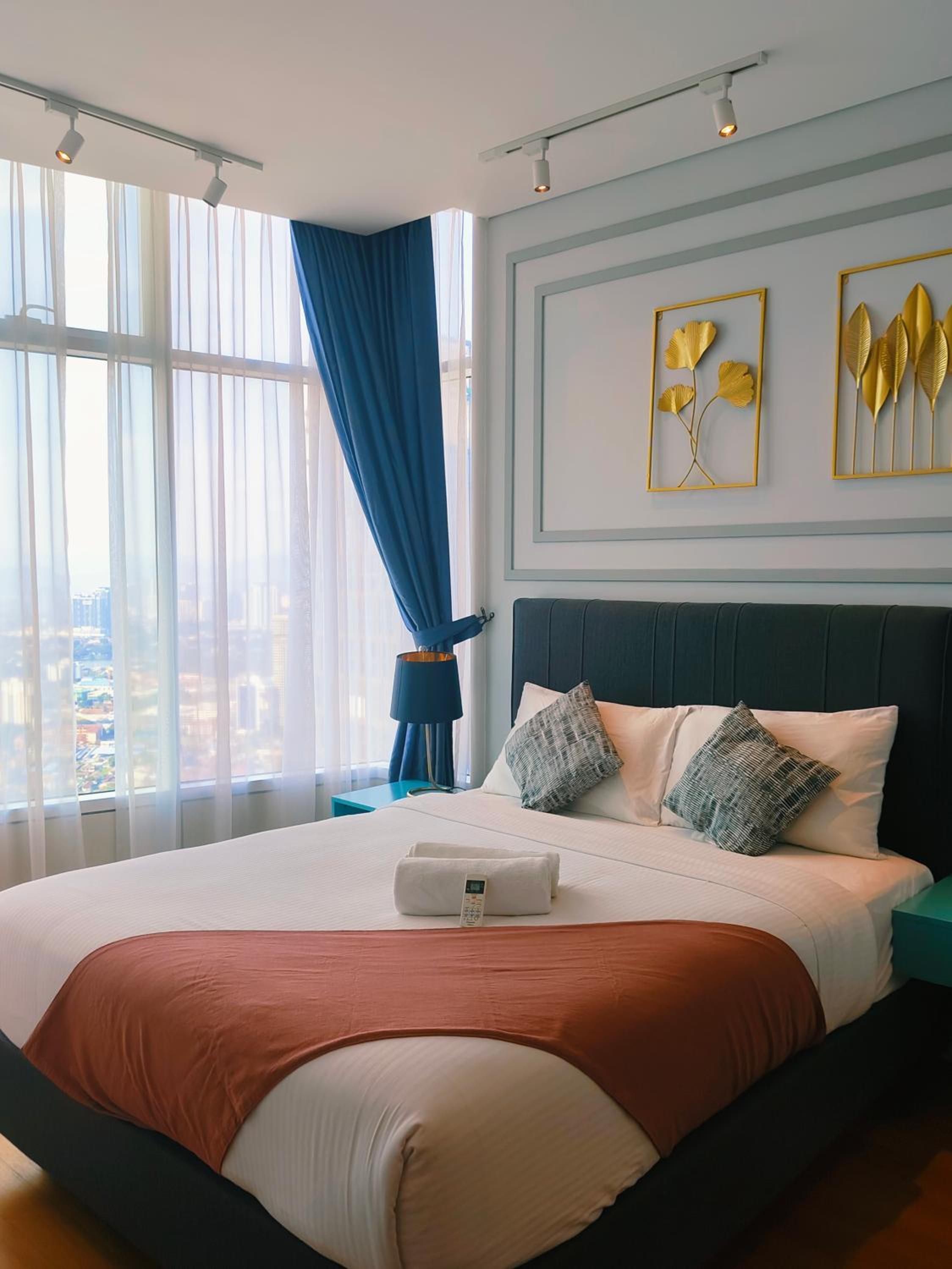 Sky Suites Near City Centre