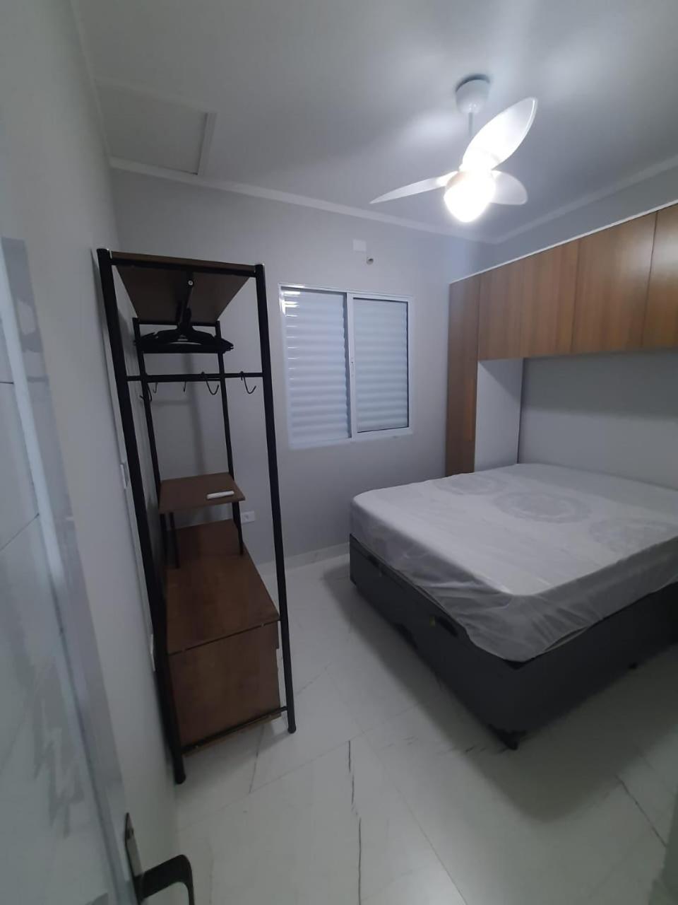 Peruíbe: Casa em Condomínio c/ Piscina