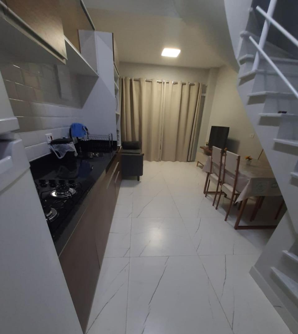 Peruíbe: Casa em Condomínio c/ Piscina