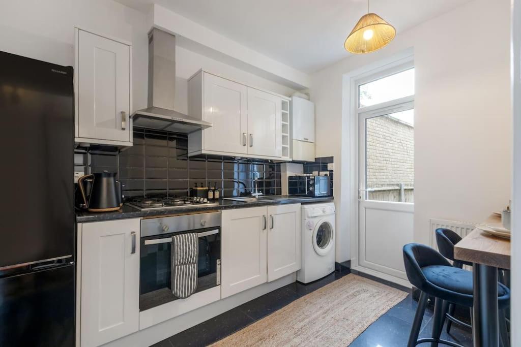 King's Cross Townhouse - Contemporary Garden Flat