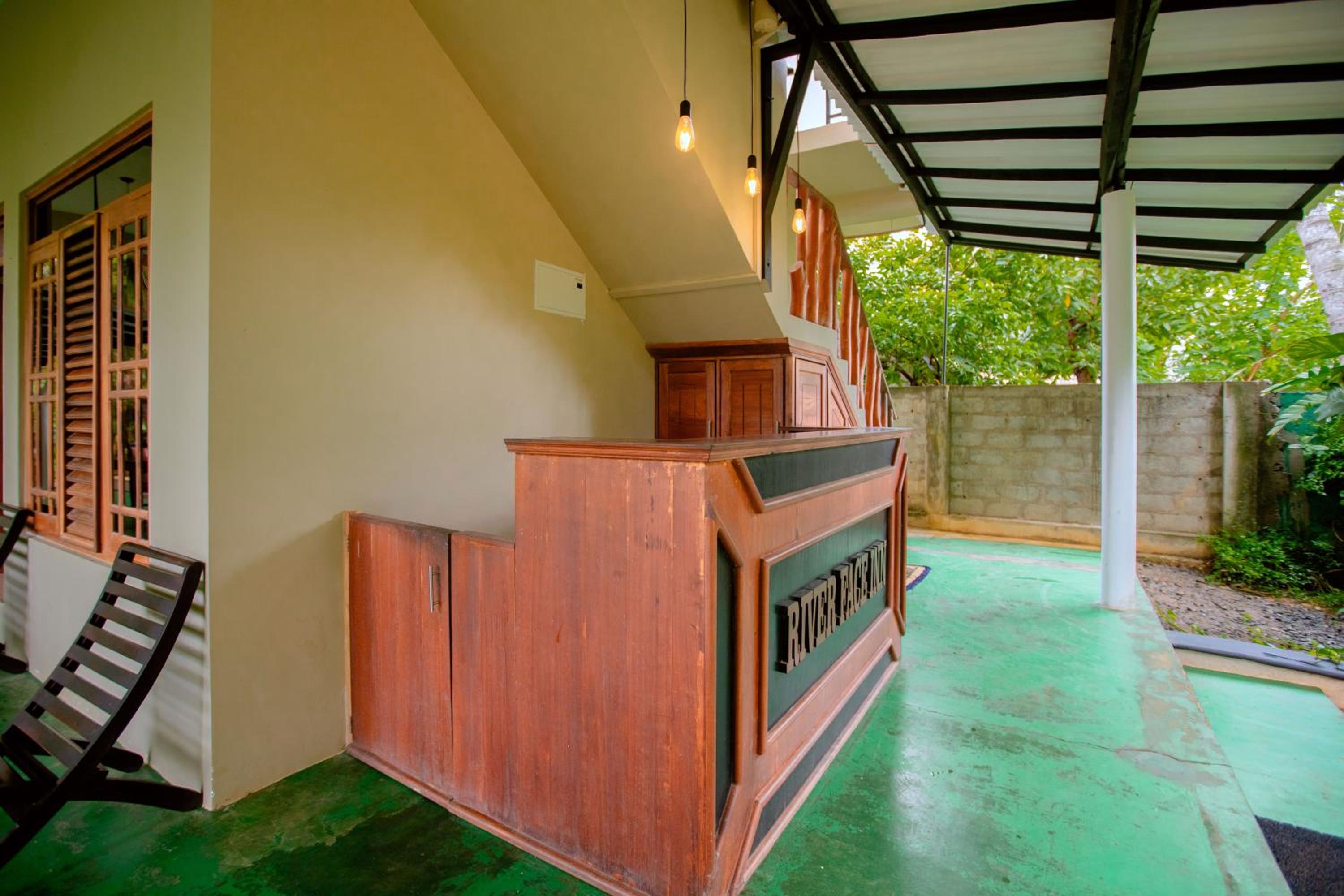 Yala River Face Inn