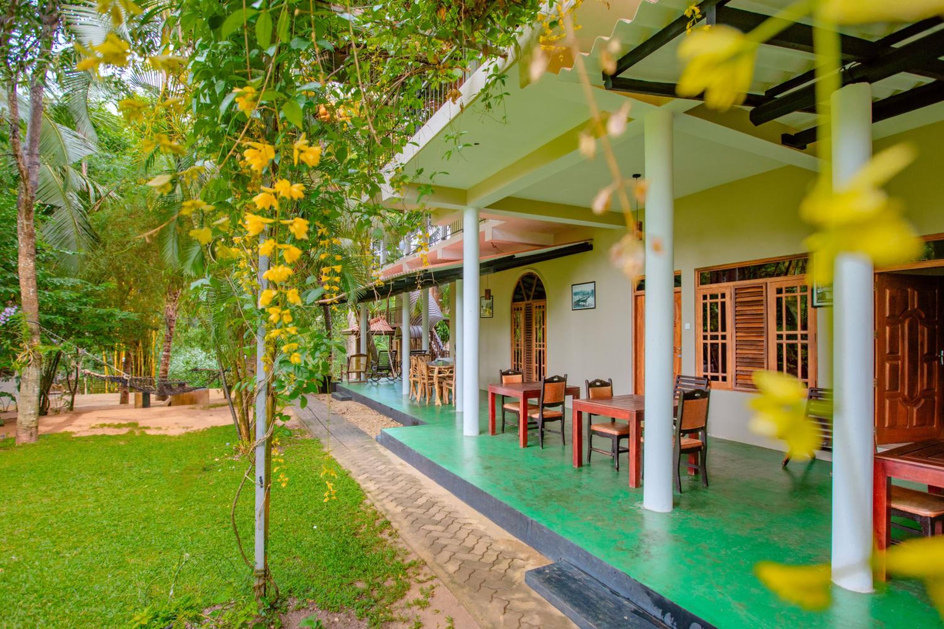 Yala River Face Inn