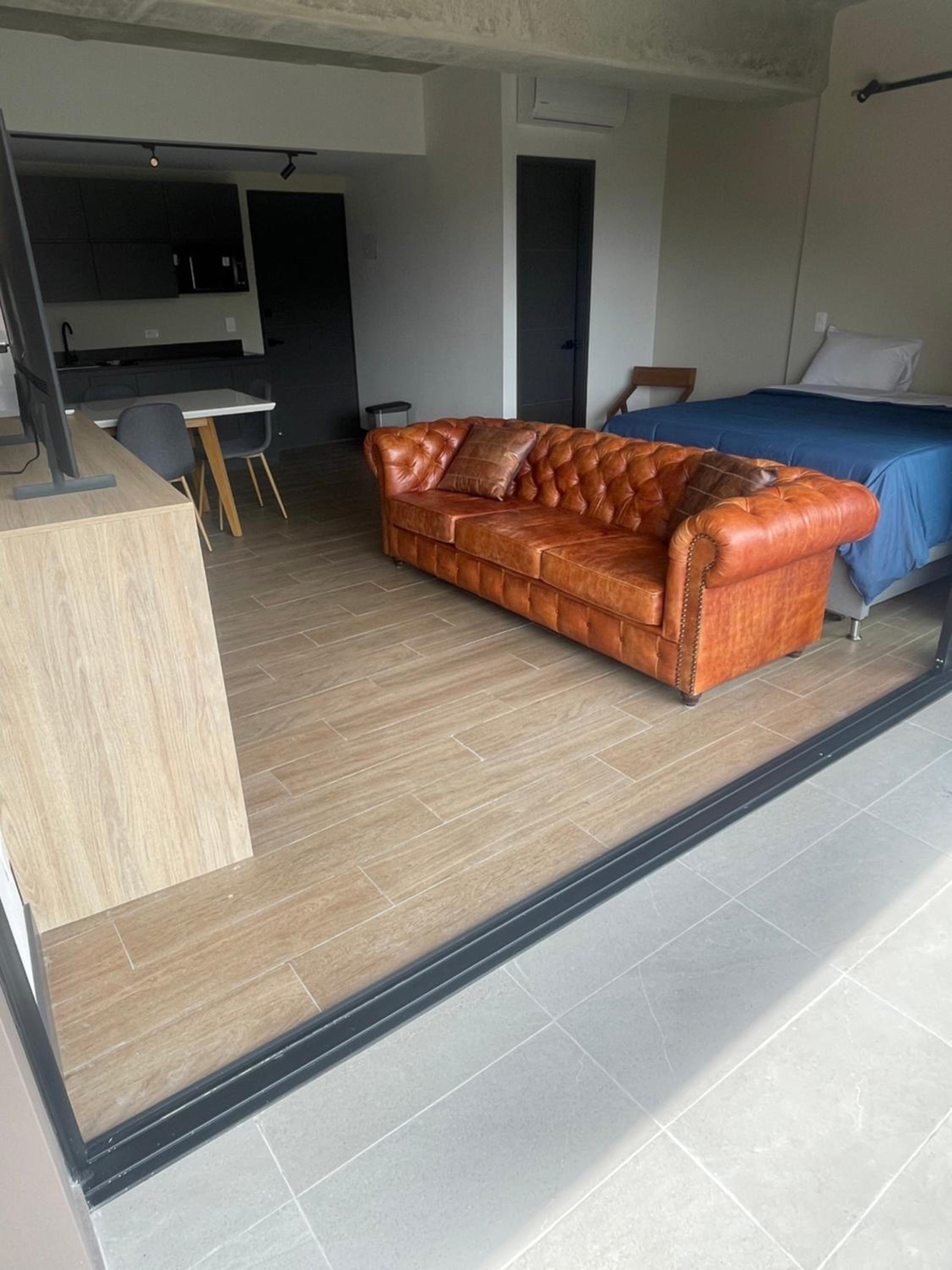 Apartamento con vista y aire acondicionado cerca a El Tesoro