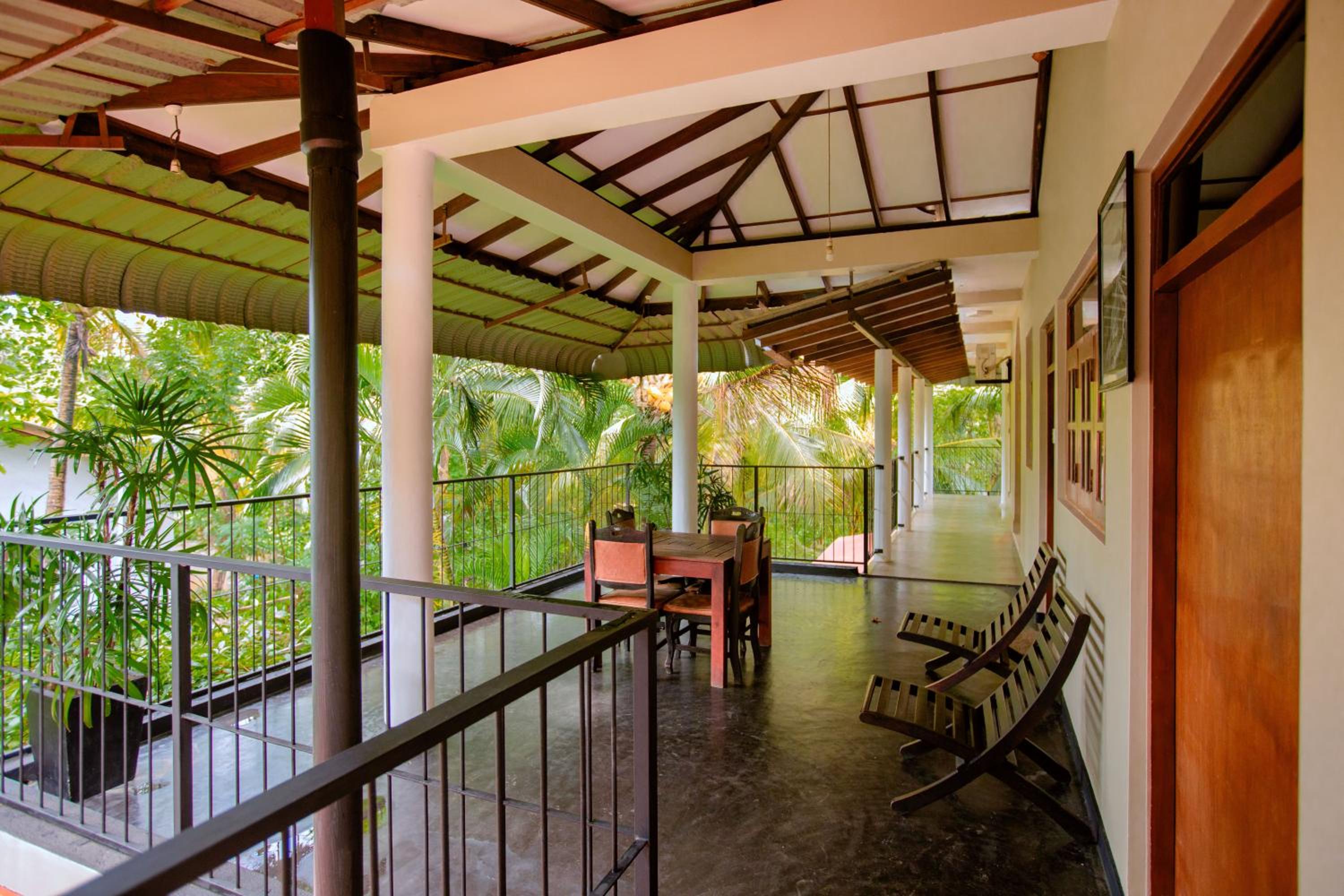 Yala River Face Inn