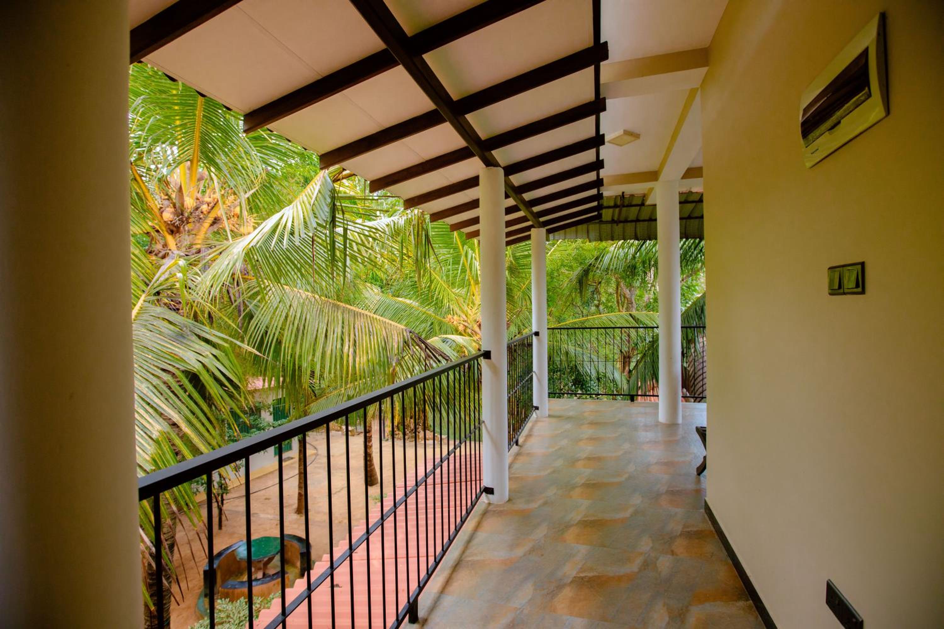 Yala River Face Inn