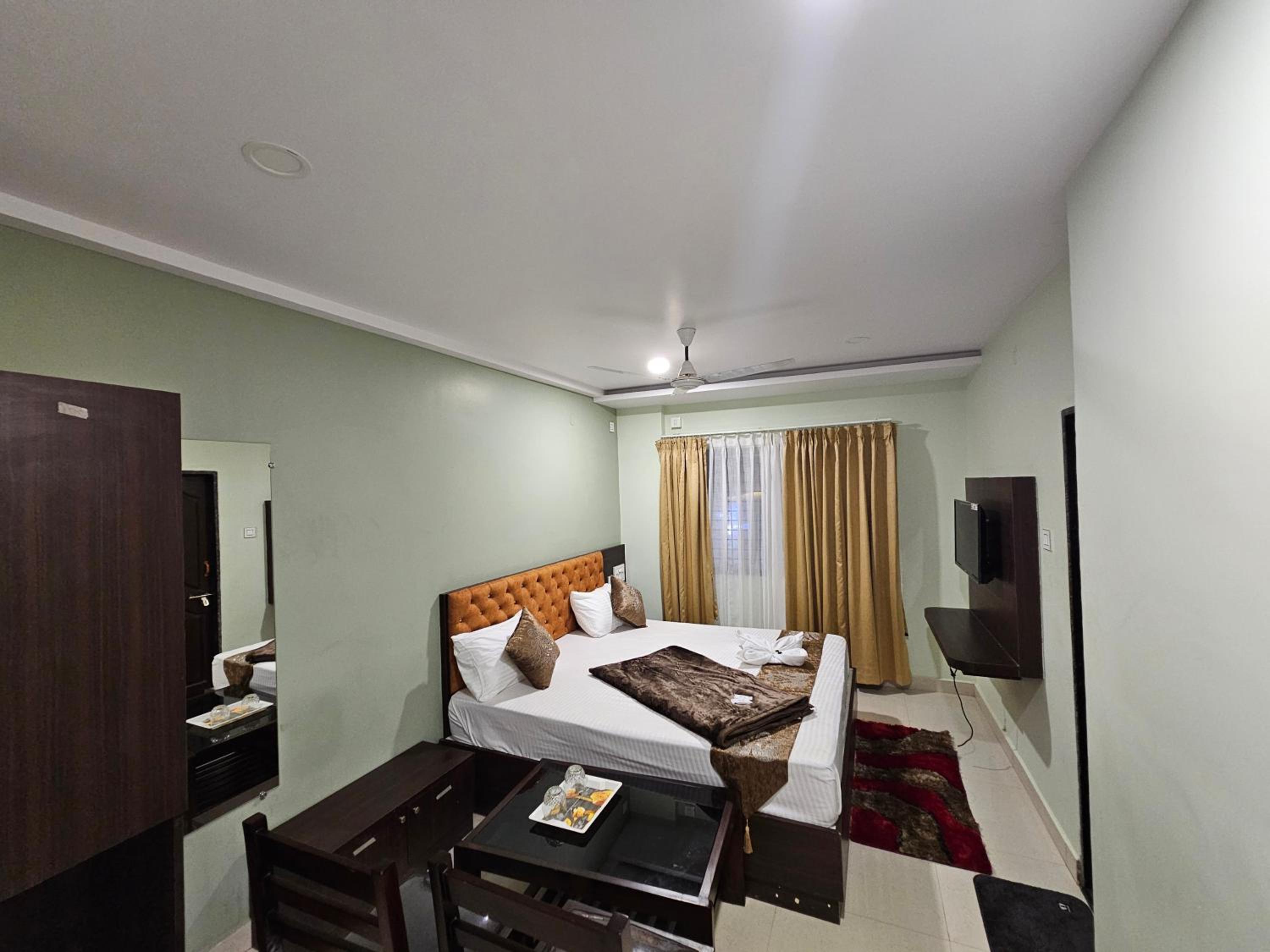 Hotel Gokarna Palace