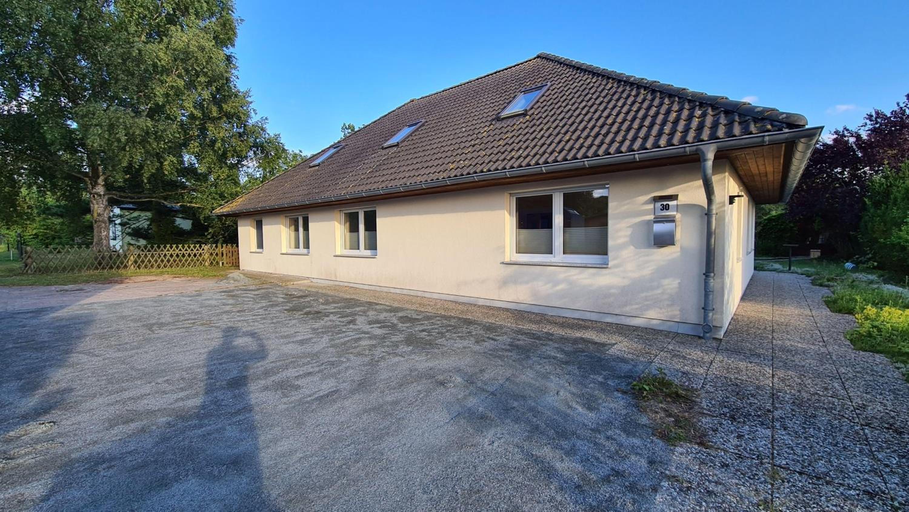 Bernsteinbad-Koserow-Haus-Fuenf-Elemente-Ferienwohnung-Erde