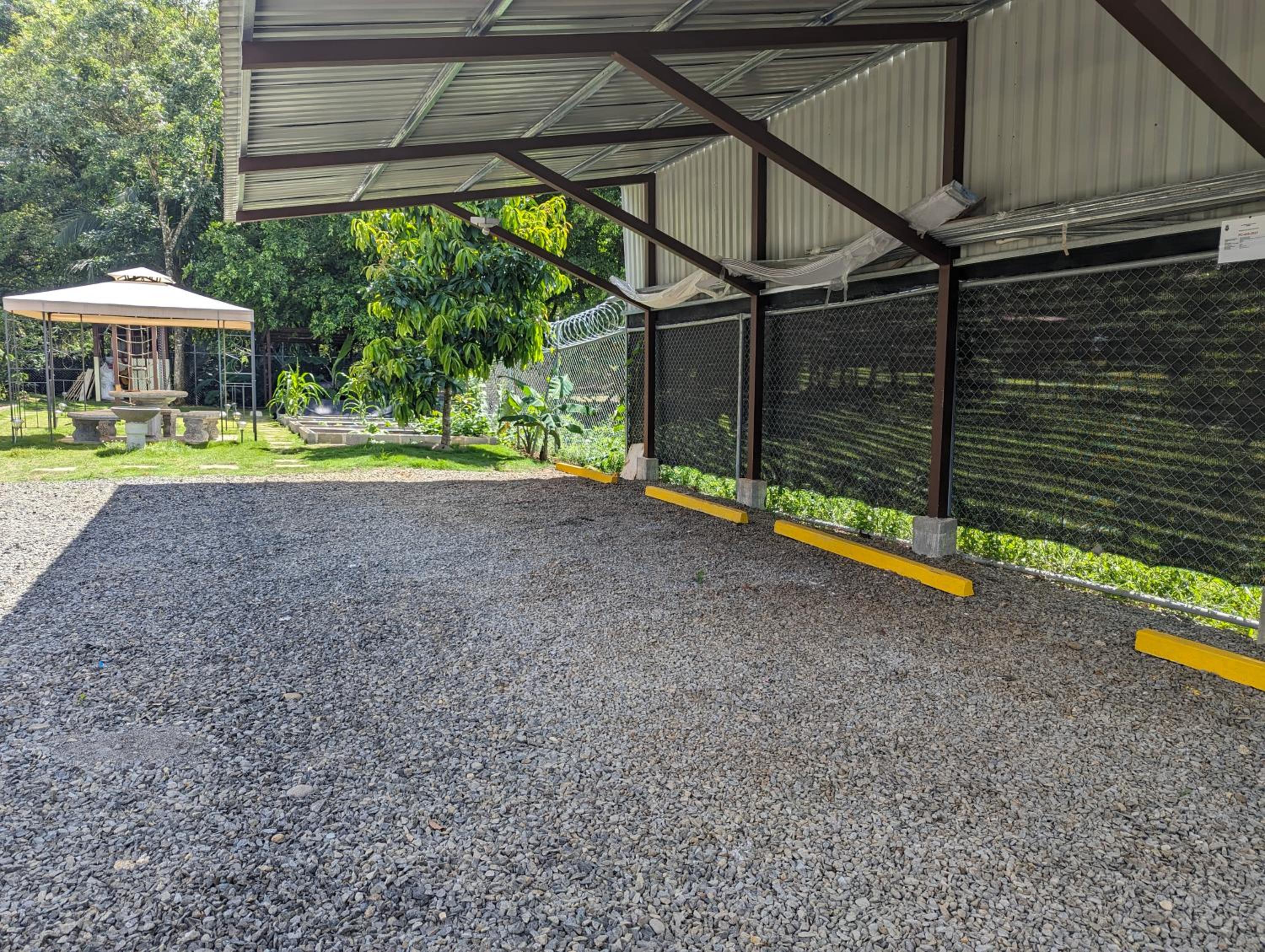Yellow House - Country house near La Fortuna