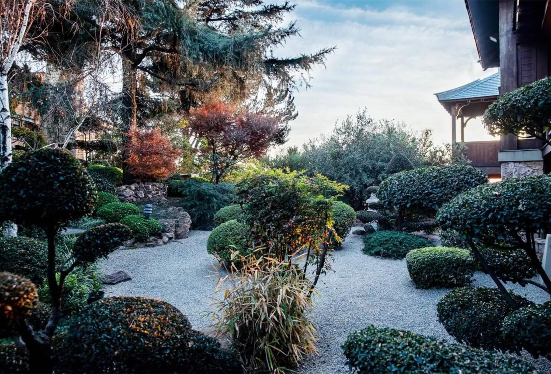 The Japanese Villa