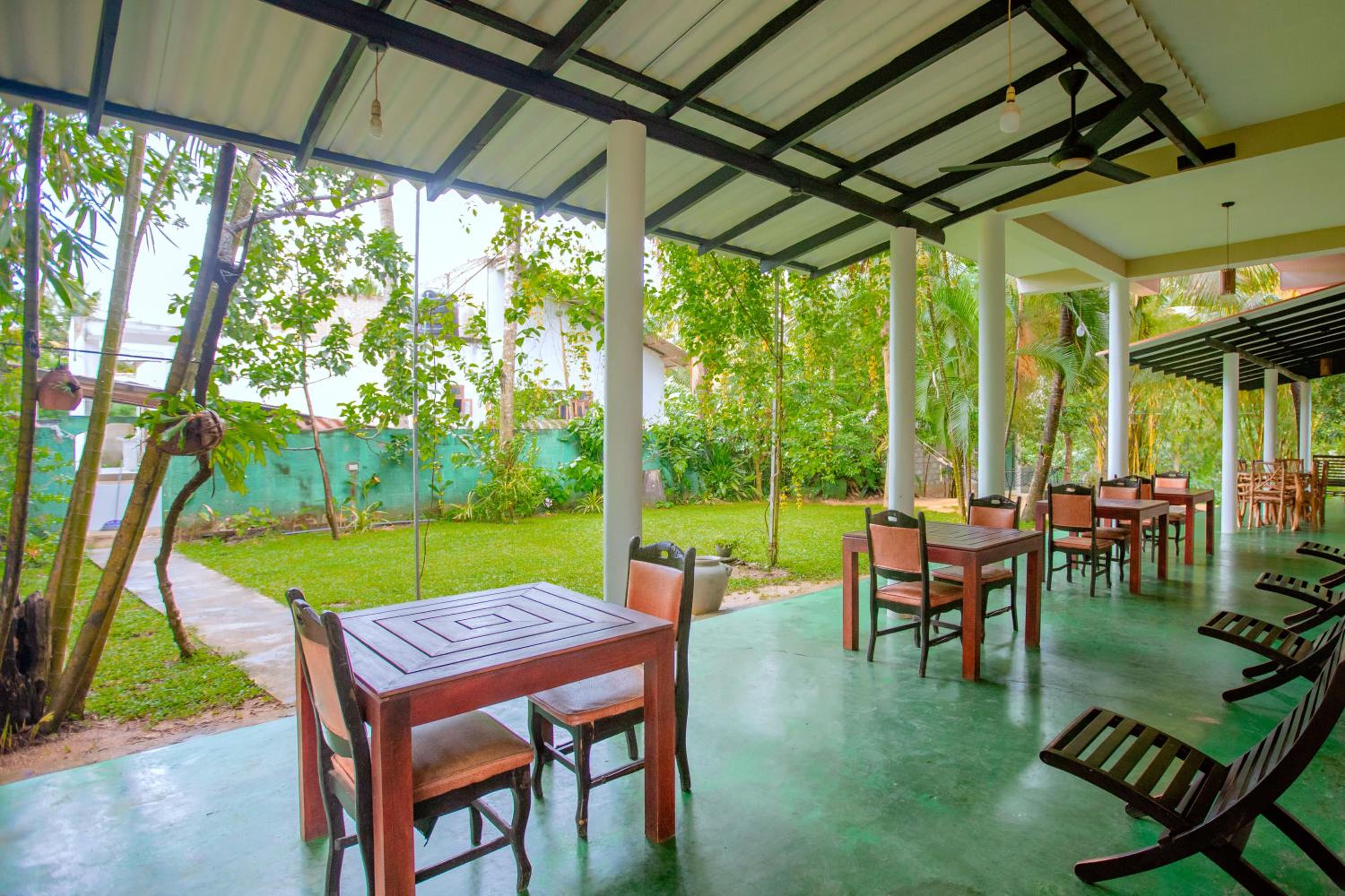 Yala River Face Inn
