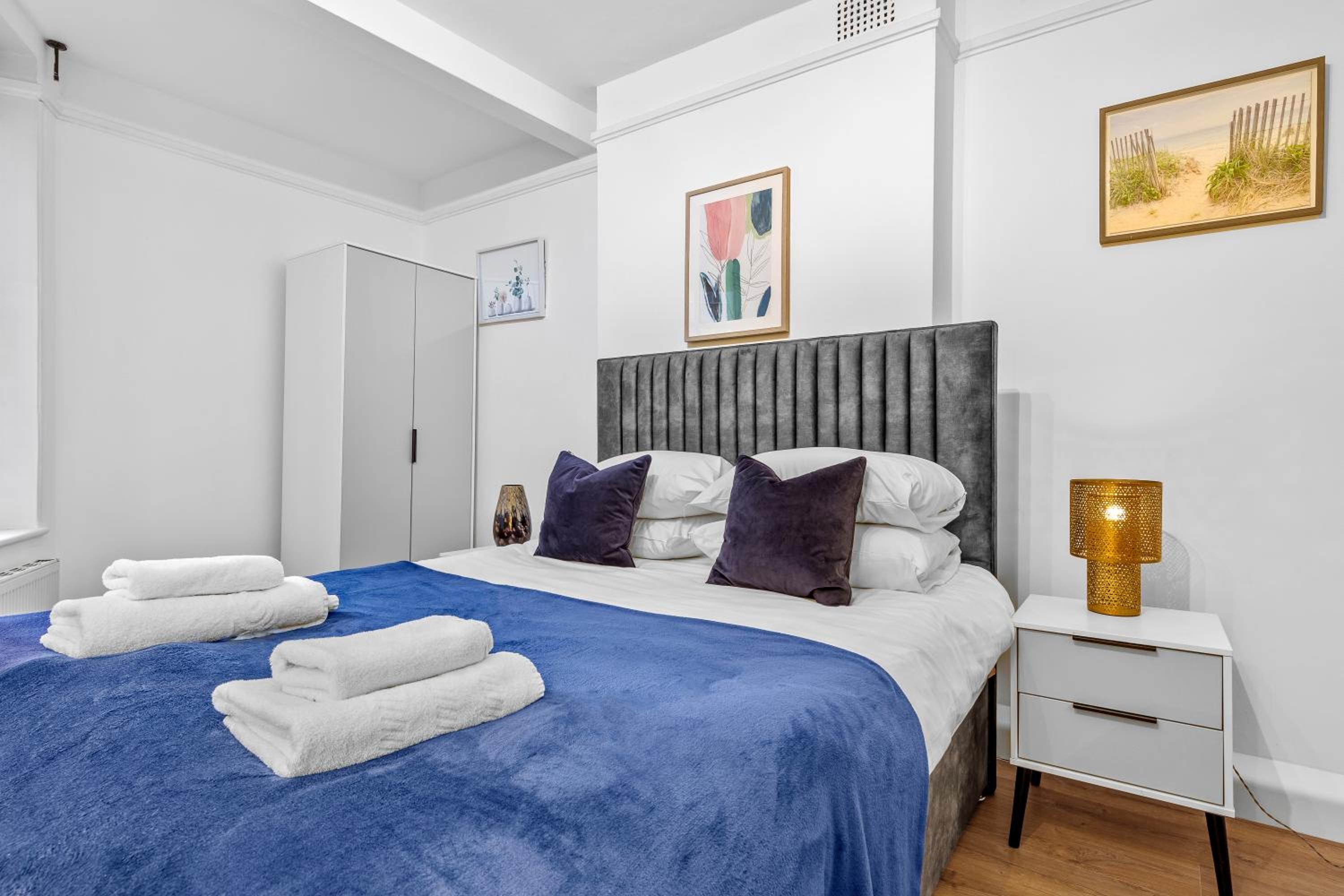 2 Beds apartment near Lords Cricket grounds