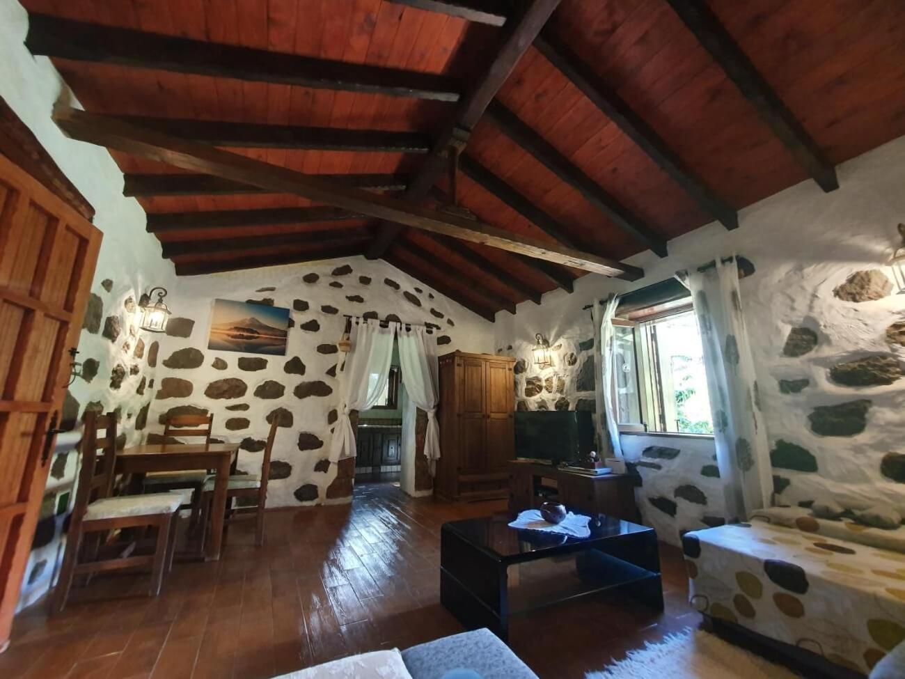 Finca Arenales by Villas Rivero view 5