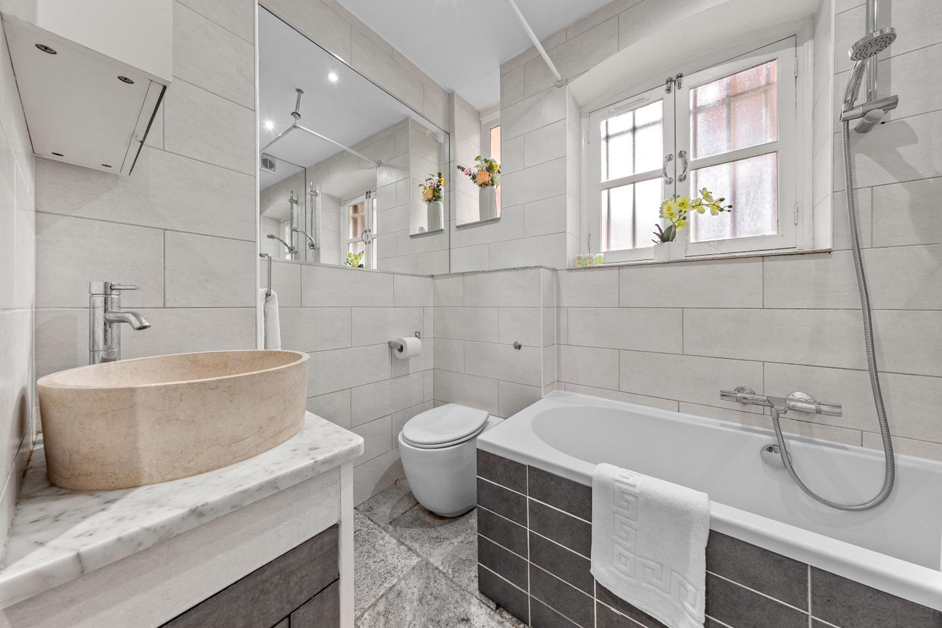 2 Beds apartment near Lords Cricket grounds