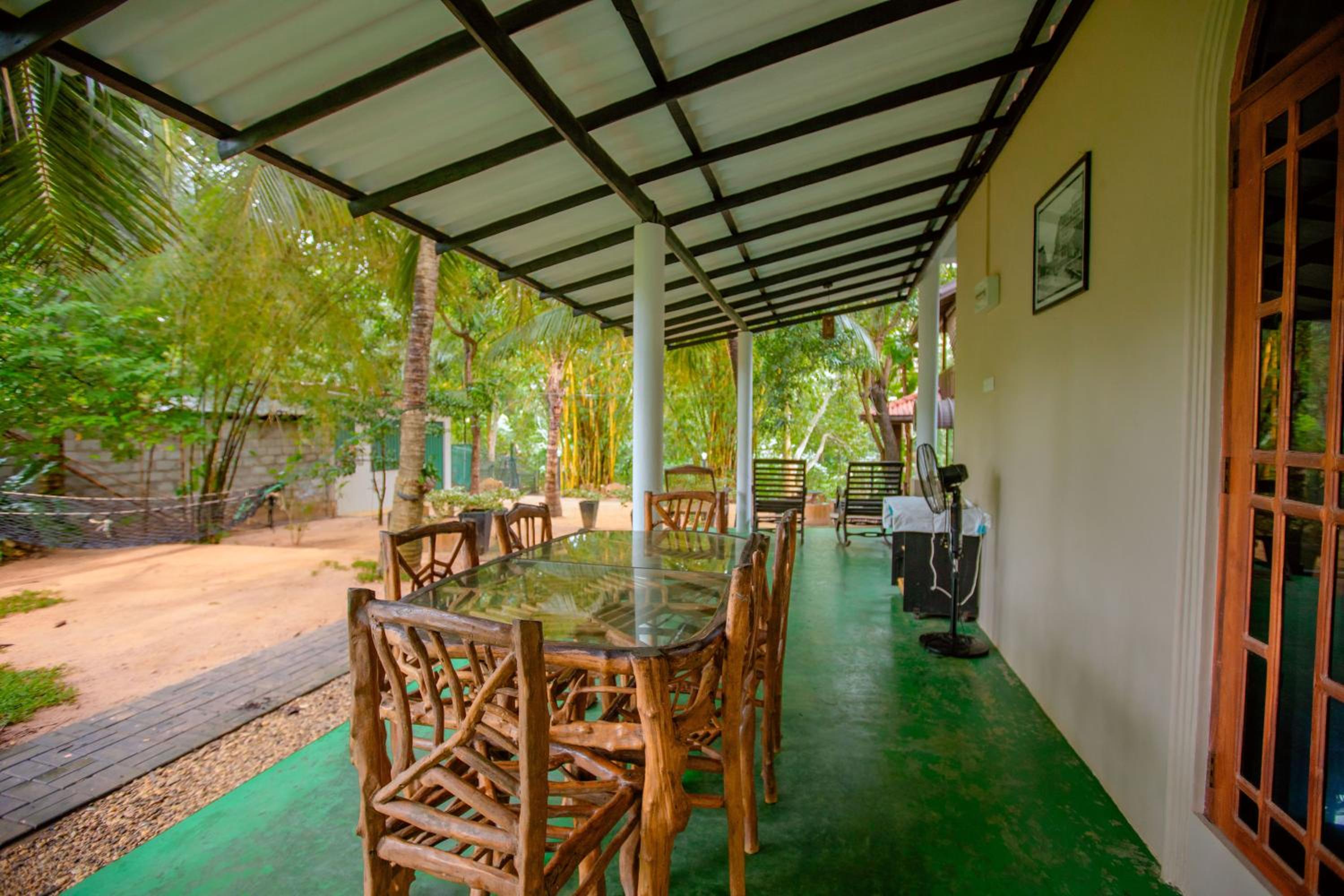 Yala River Face Inn