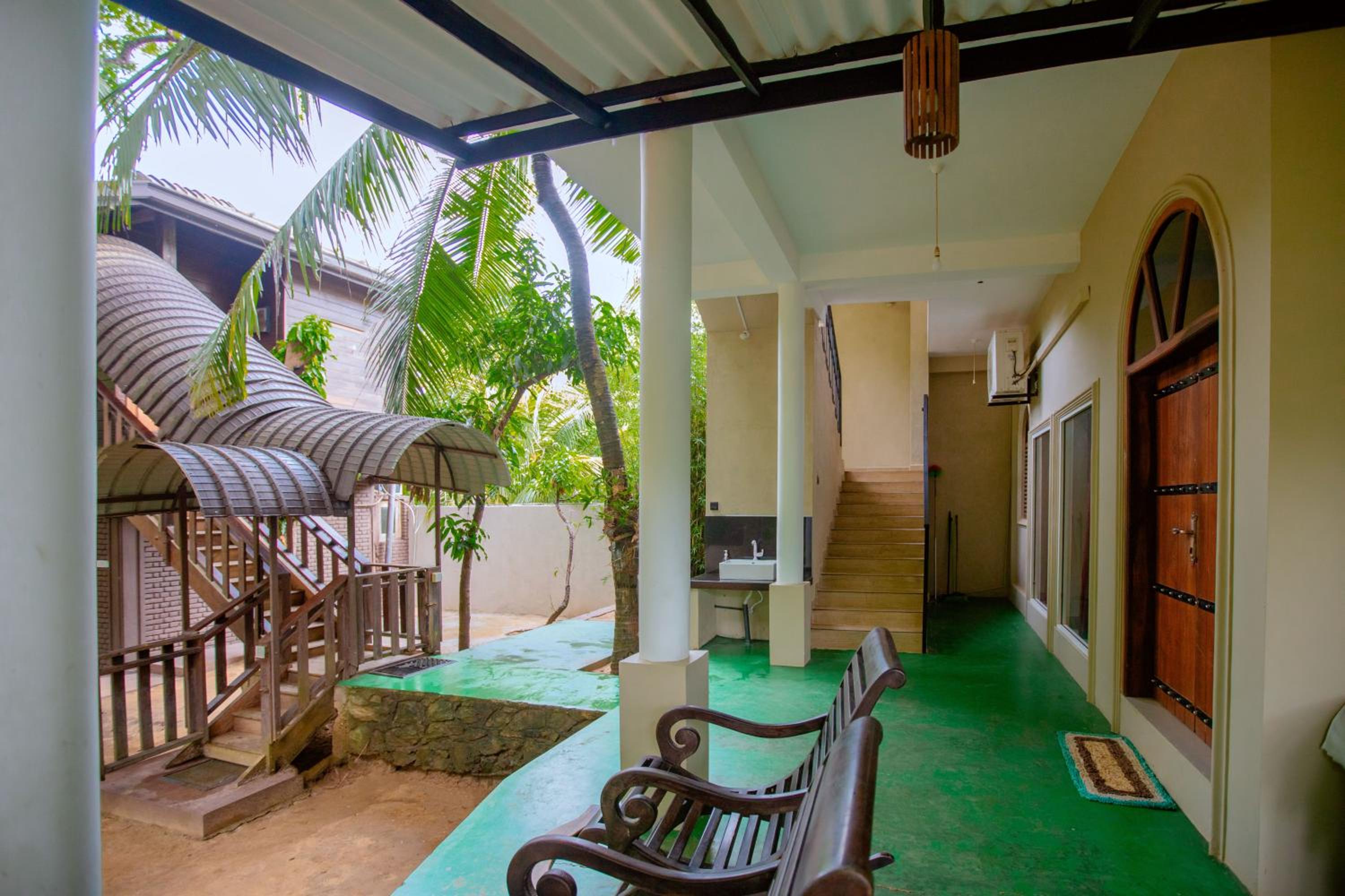 Yala River Face Inn