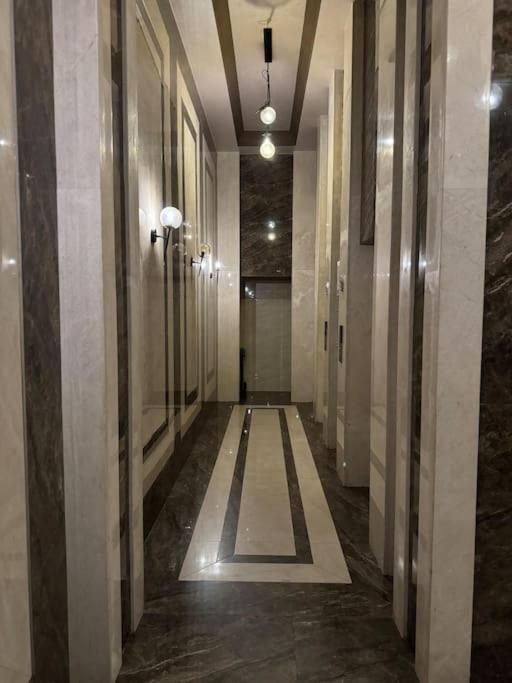 Luxury Serenity - 16th Floor Apt in City Center
