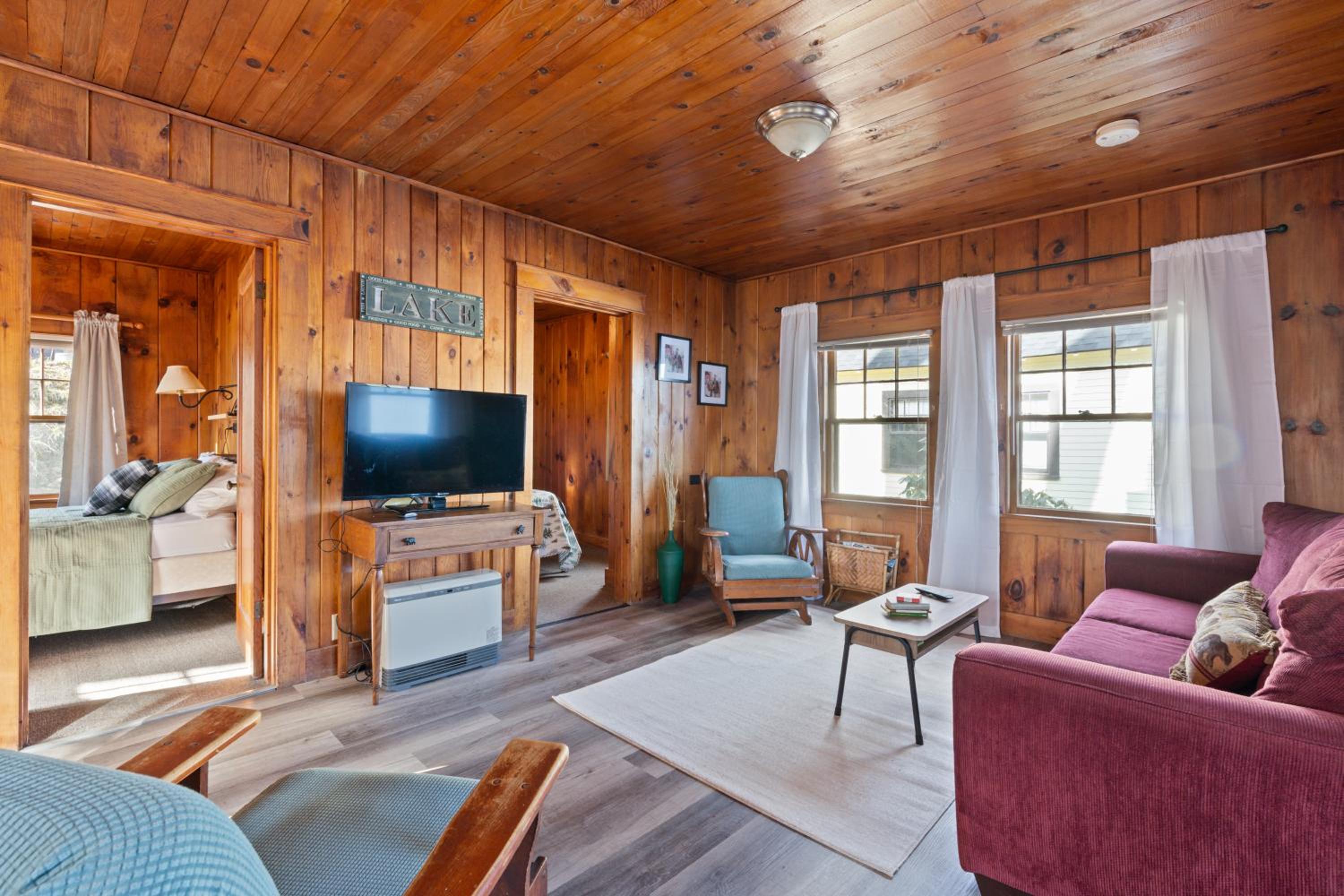 Bear Cub Cabin view 5