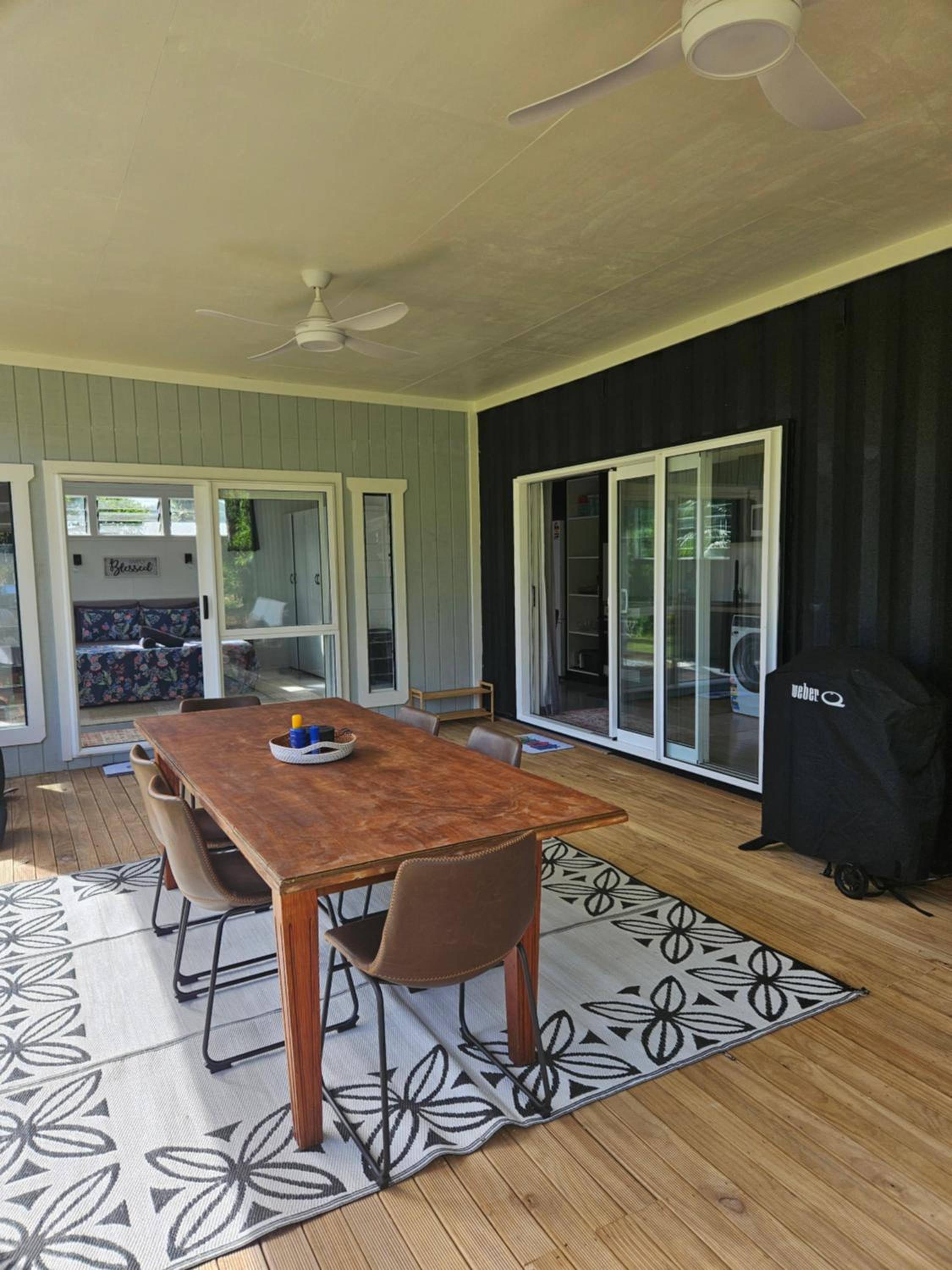 Ardi Escape 2 Bedroom FREE WIFI