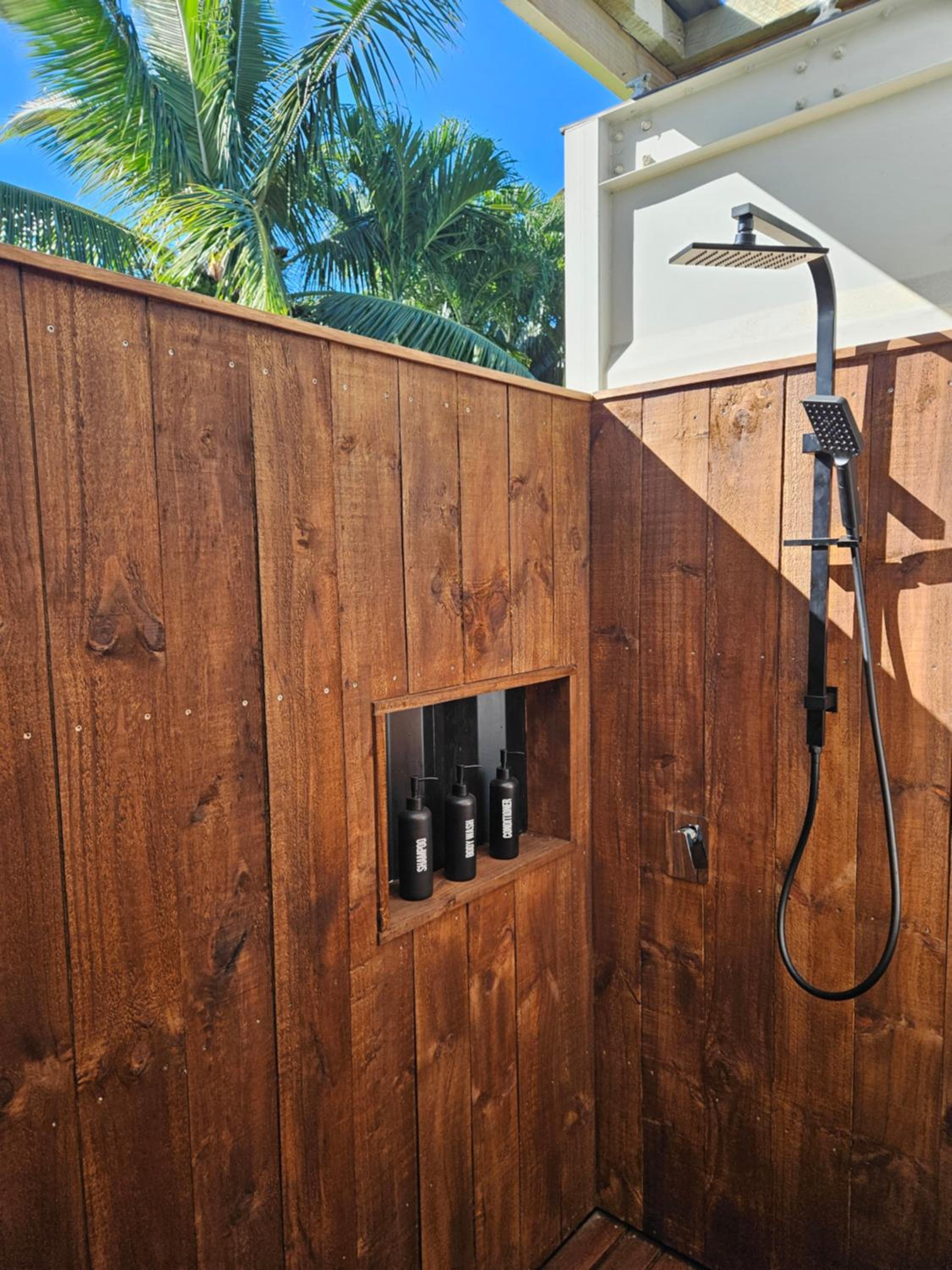 Ardi Escape 2 Bedroom FREE WIFI
