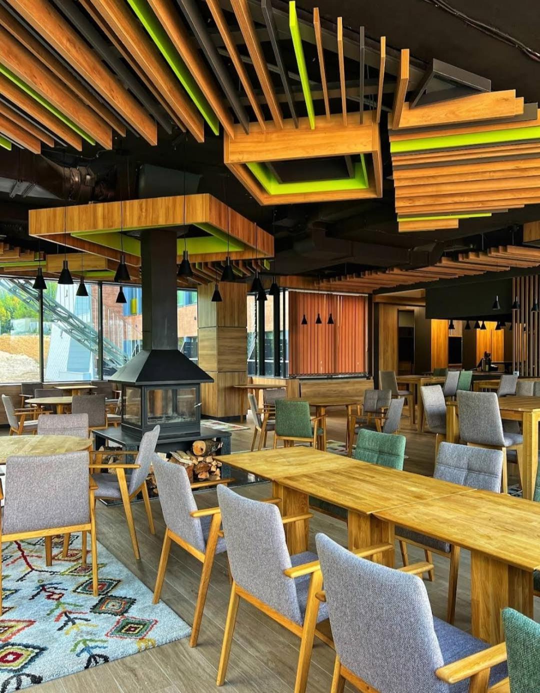 Charmy mountain suite in hotel Phoenix