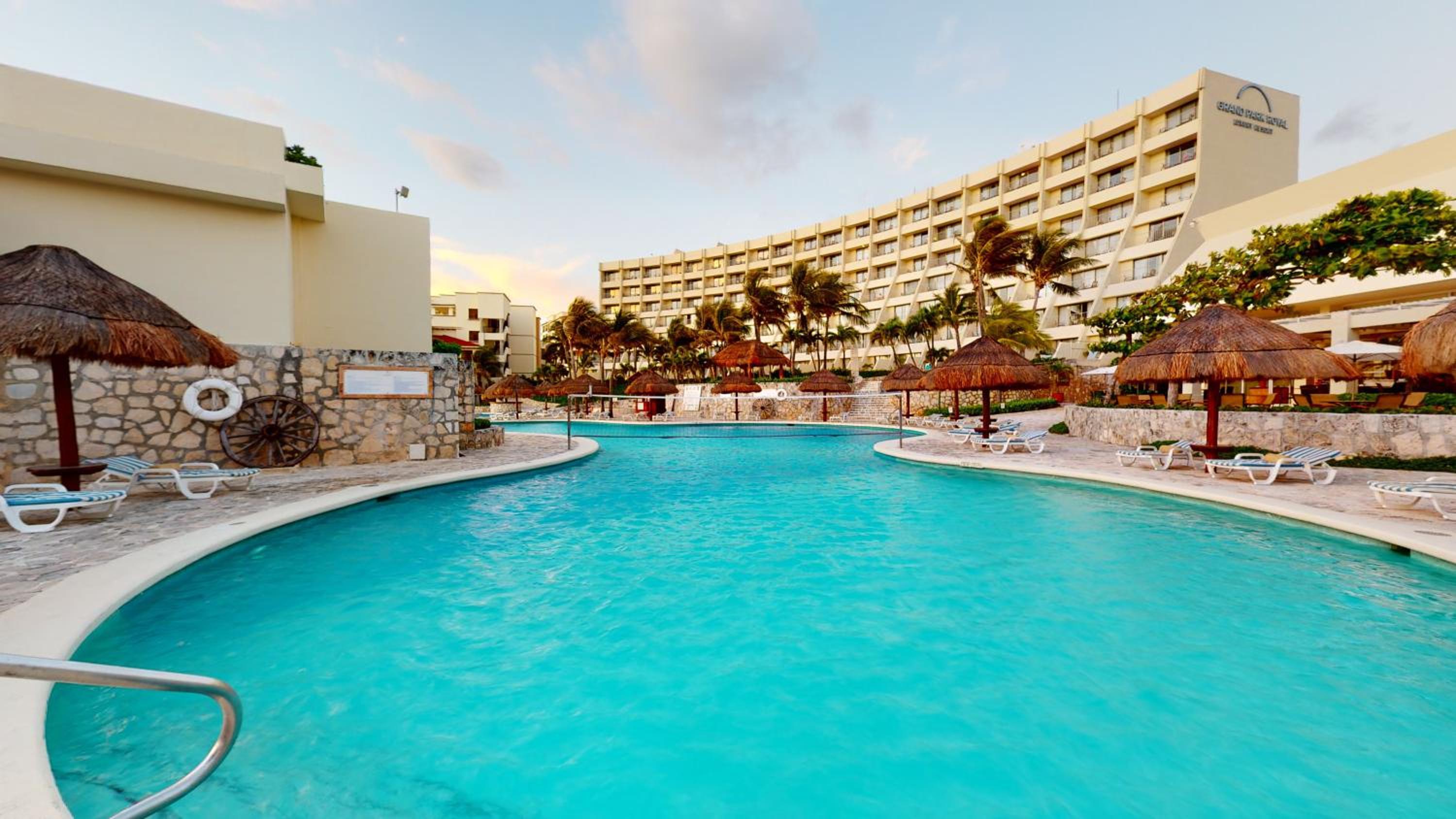 Grand Park Royal Cancun - All Inclusive photo 145 of 164