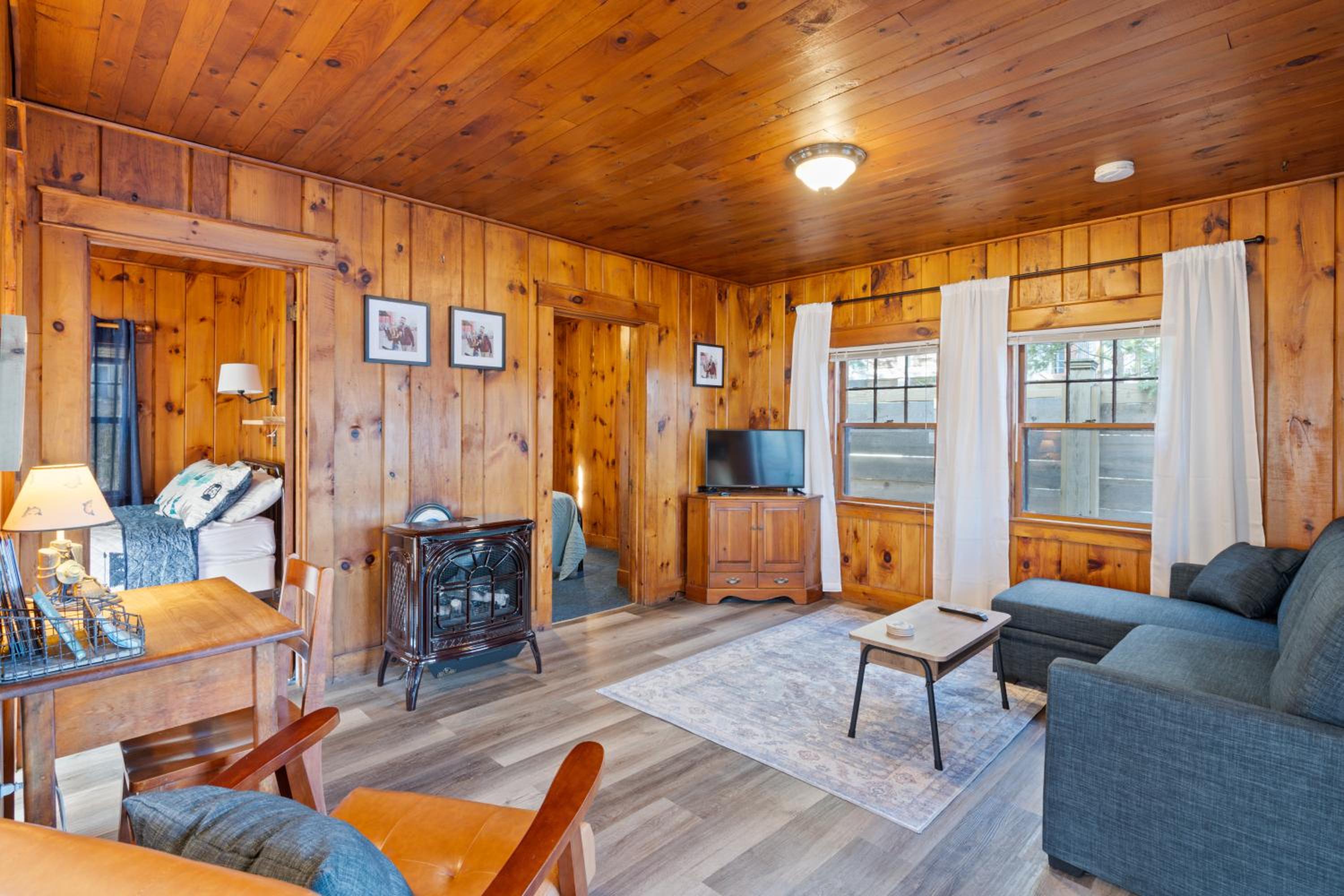 Loon Lodge