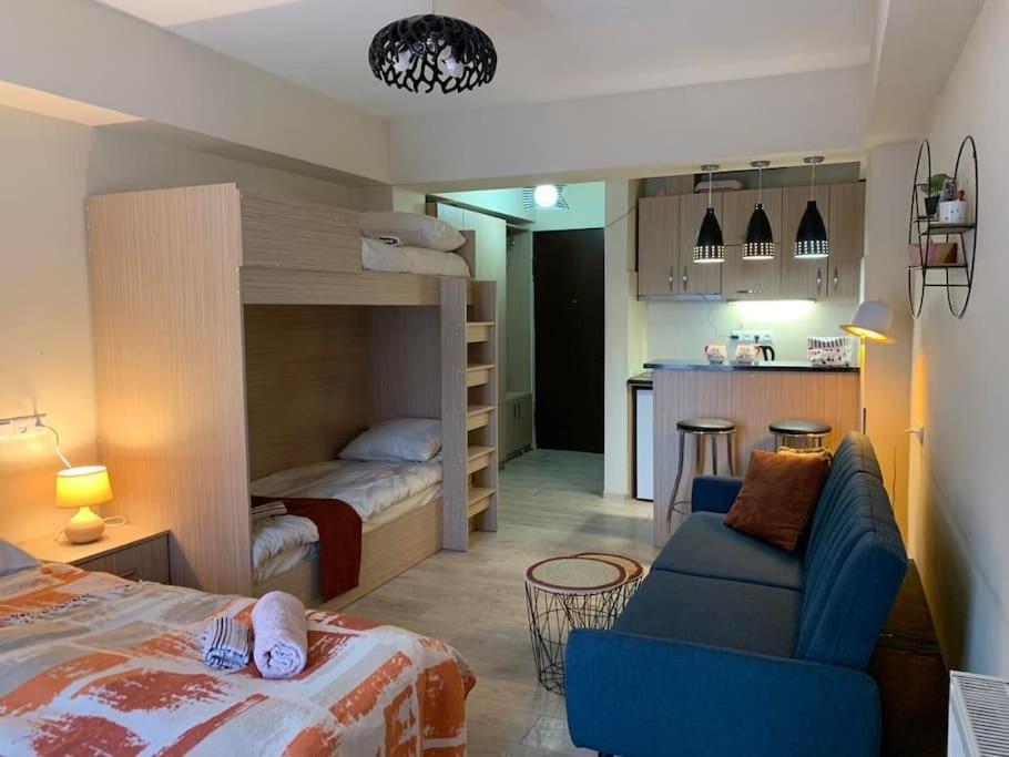 Ski-to-Door Gudauri Palace Apartment