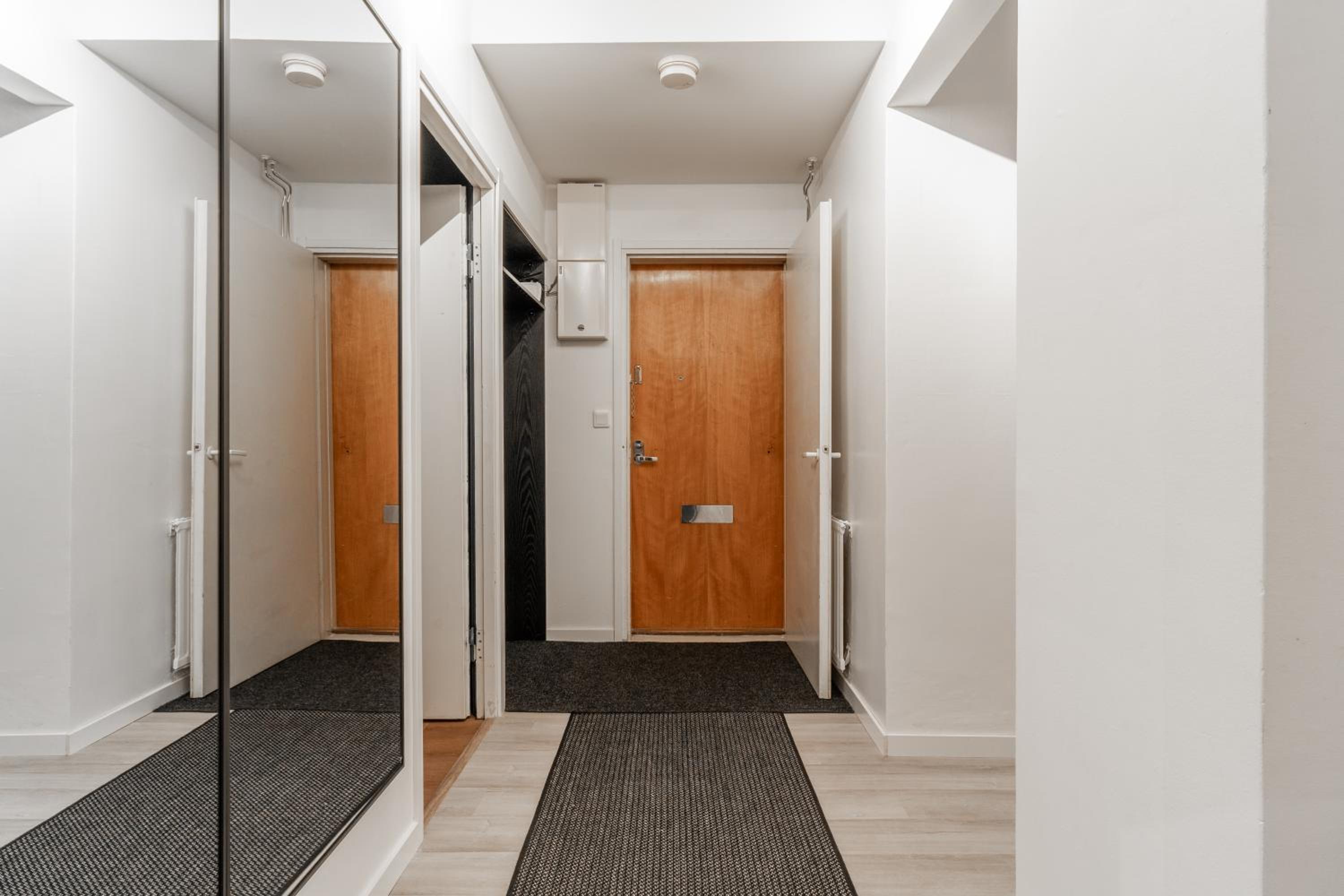 CityCenter Family apartment, three bedrooms up to 8 people, free parking and Wifi