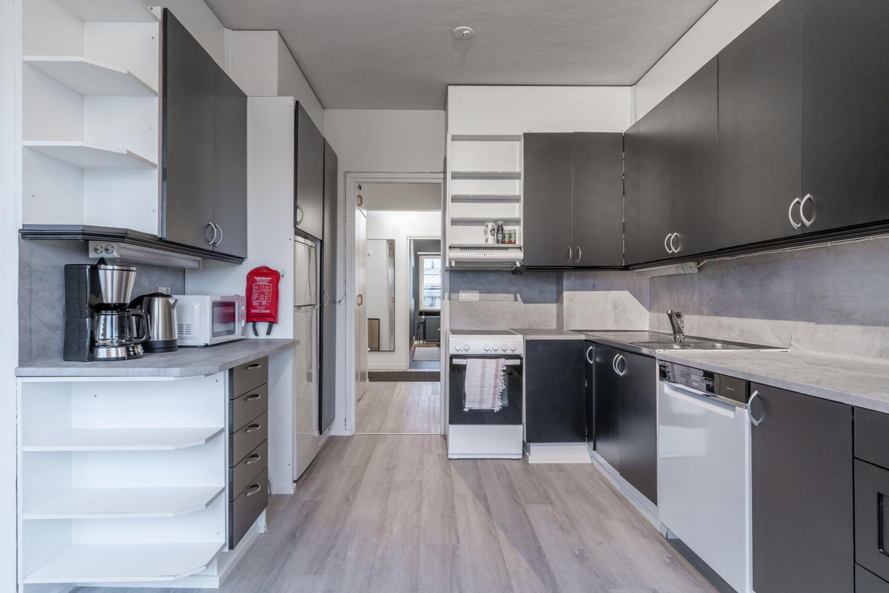 CityCenter Family apartment, three bedrooms up to 8 people, free parking and Wifi
