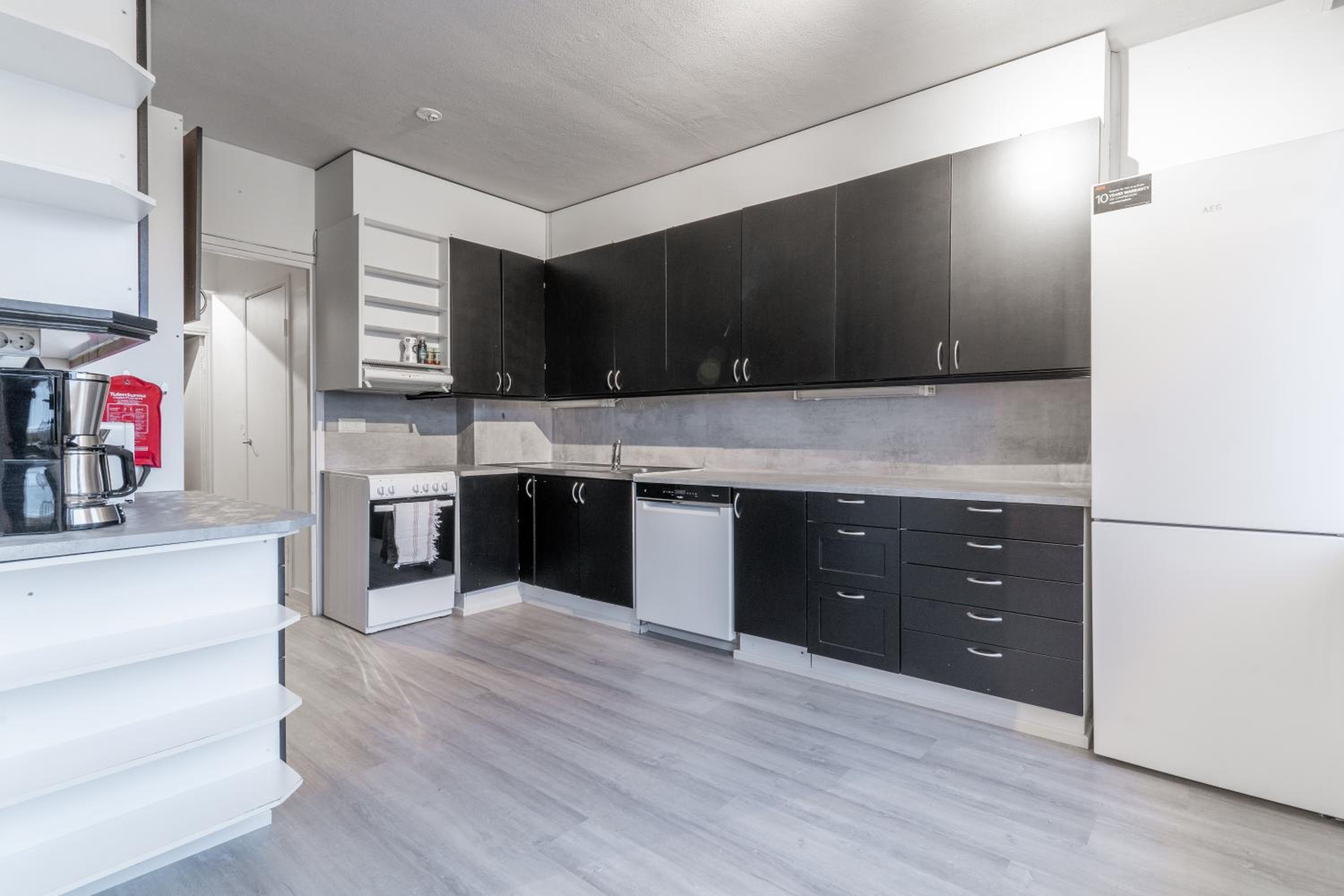 CityCenter Family apartment, three bedrooms up to 8 people, free parking and Wifi