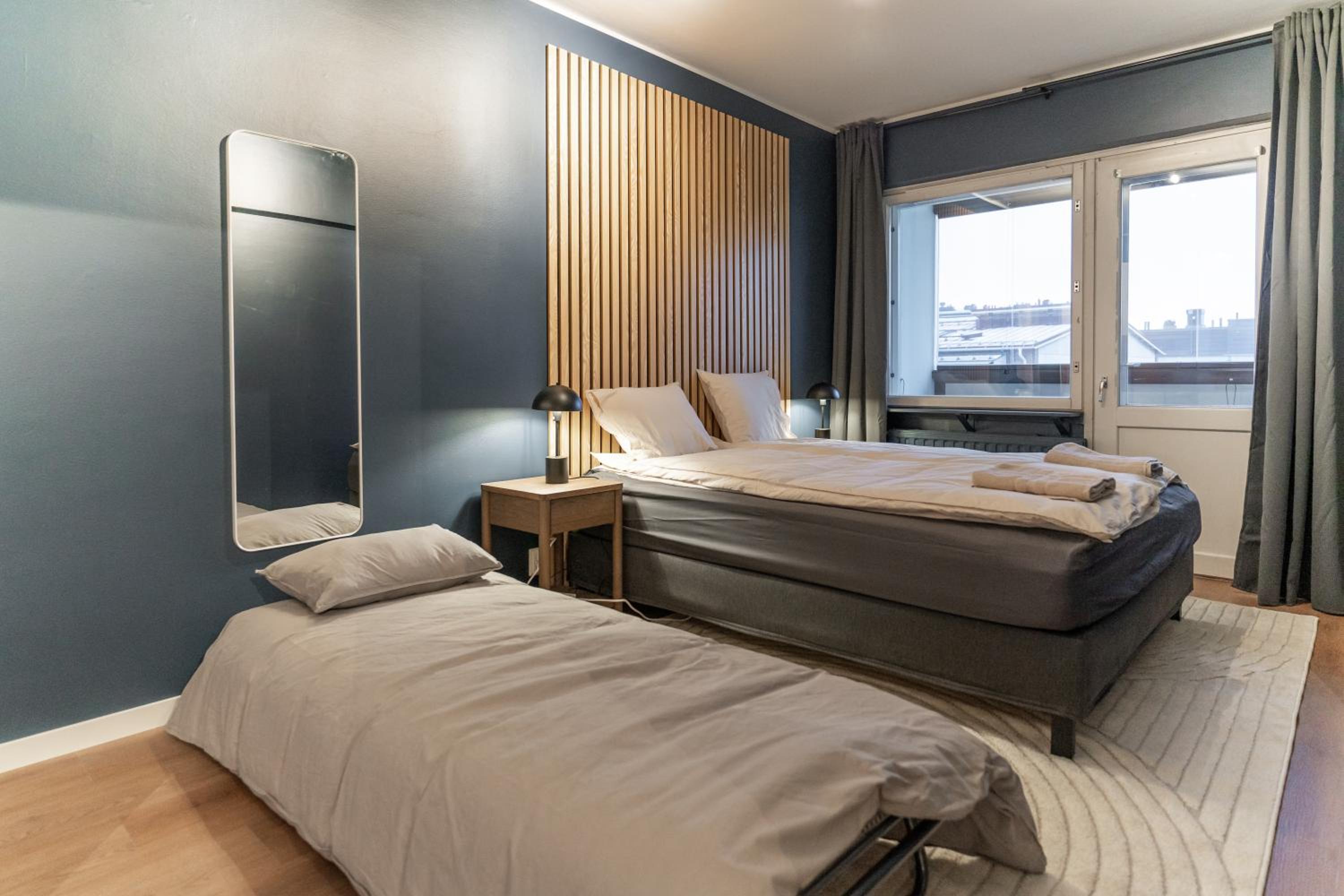 CityCenter Family apartment, three bedrooms up to 8 people, free parking and Wifi