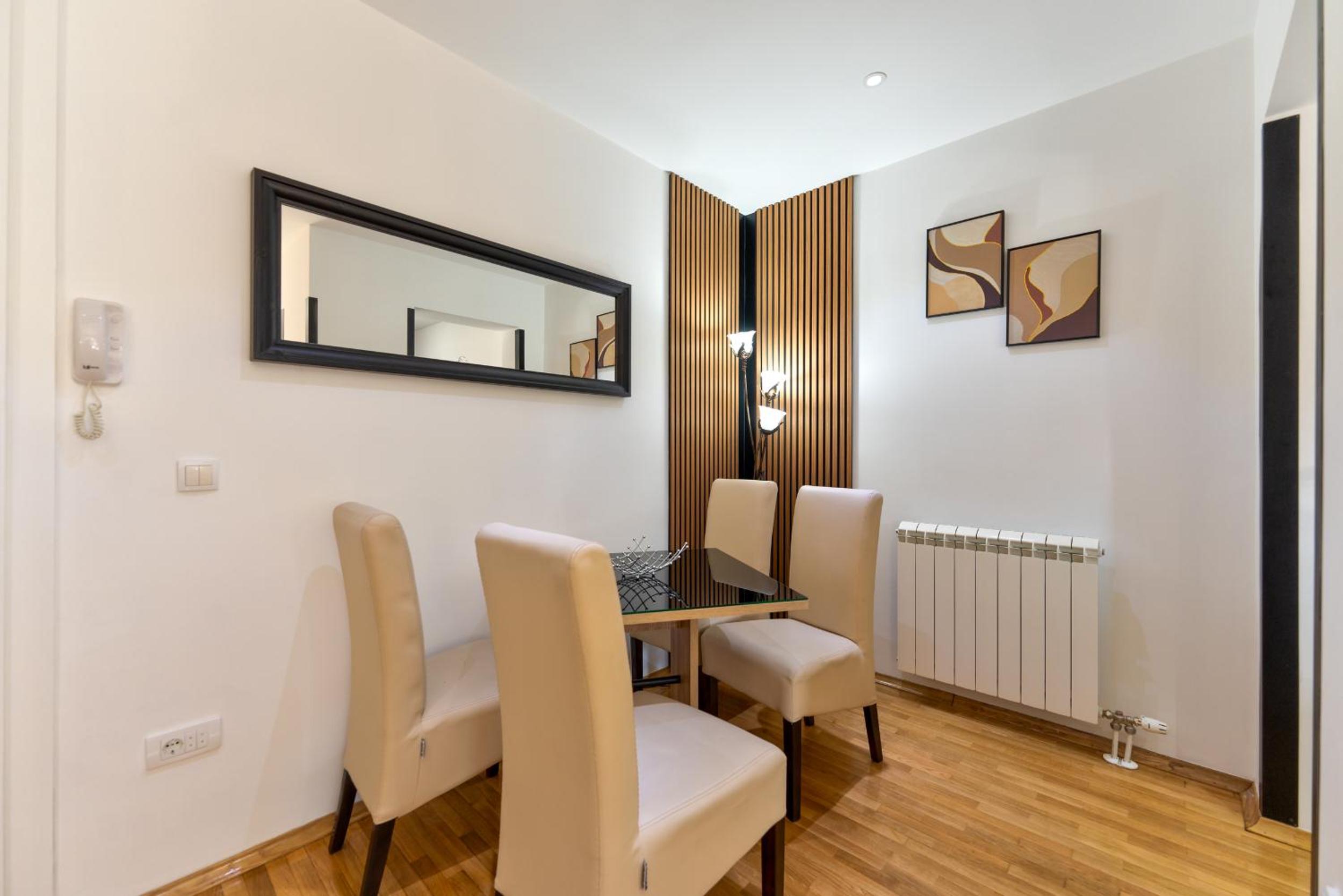 Scorpio apartman