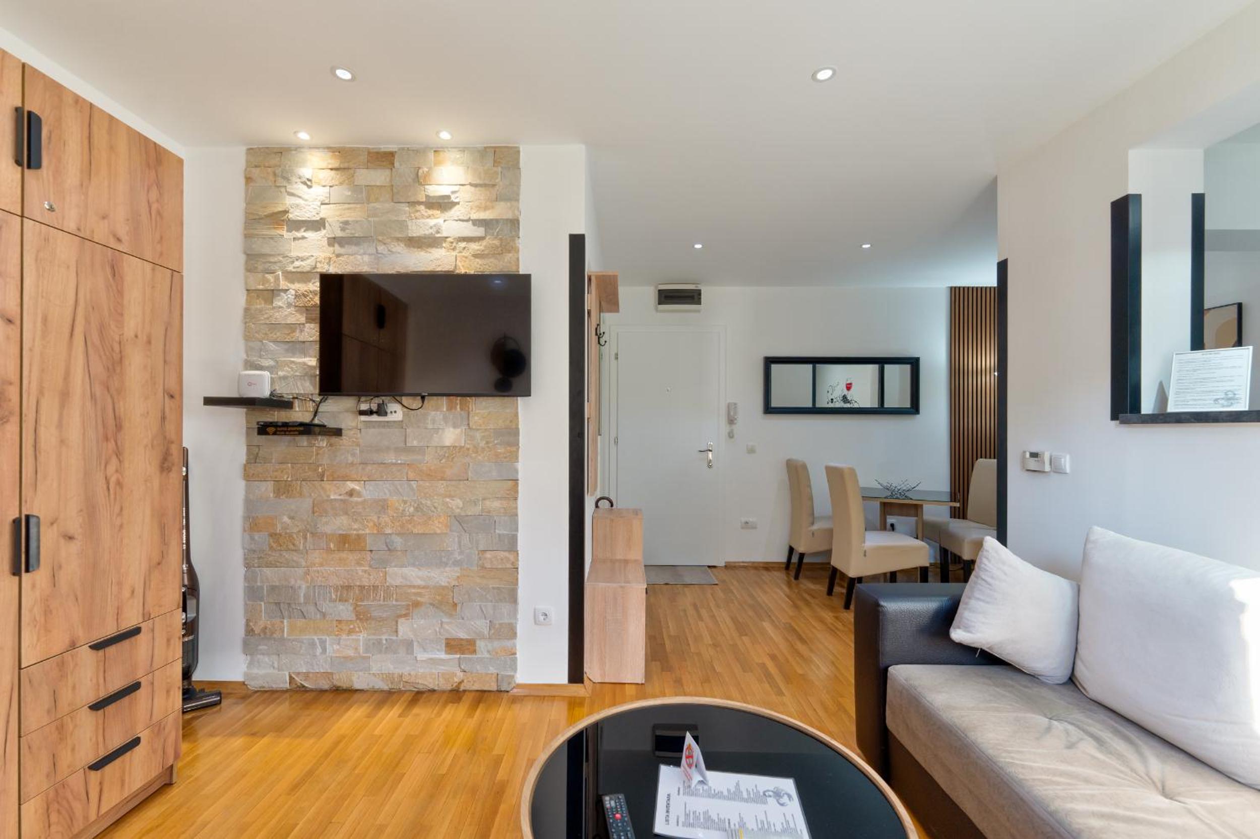 Scorpio apartman
