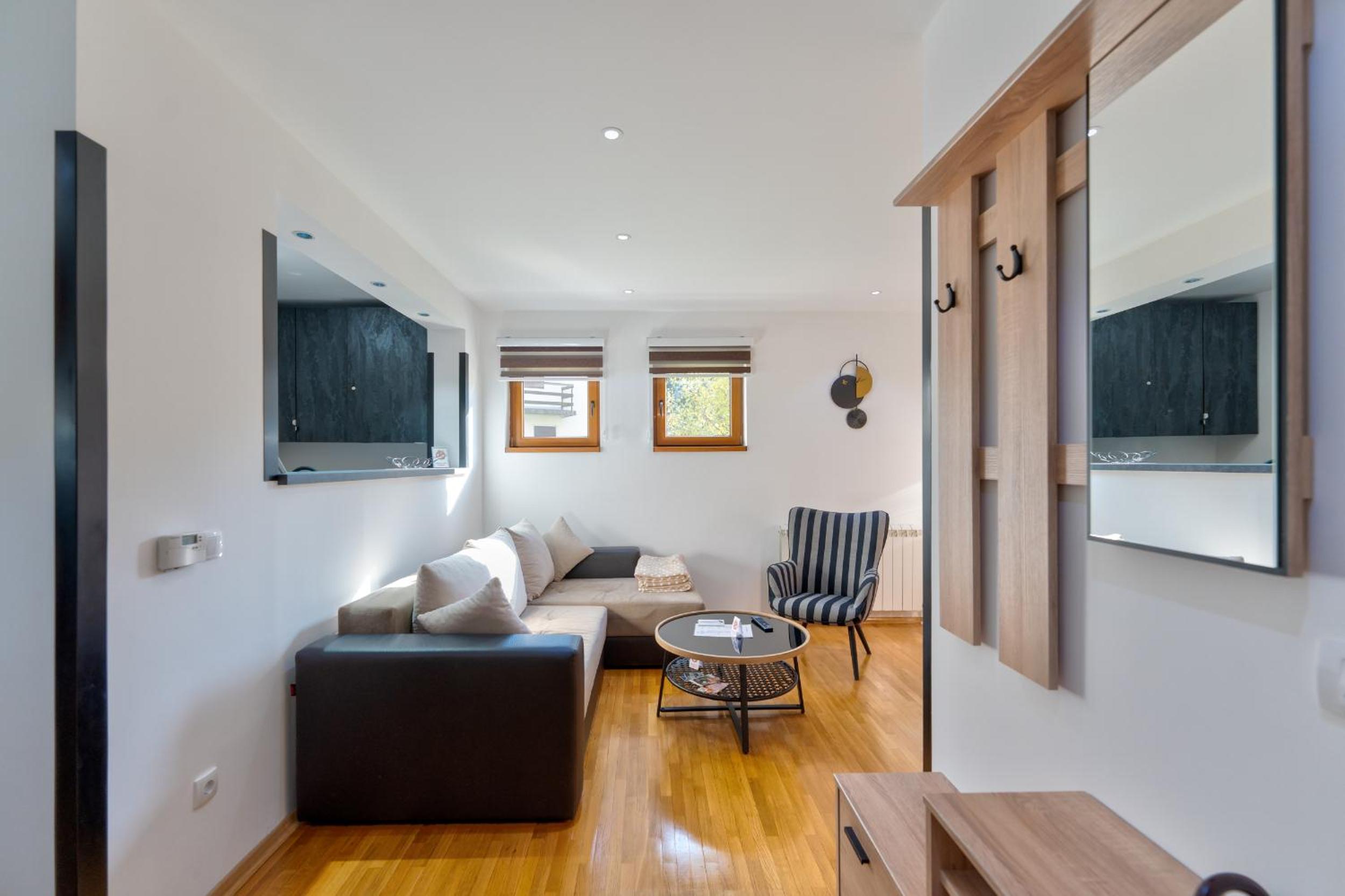 Scorpio apartman