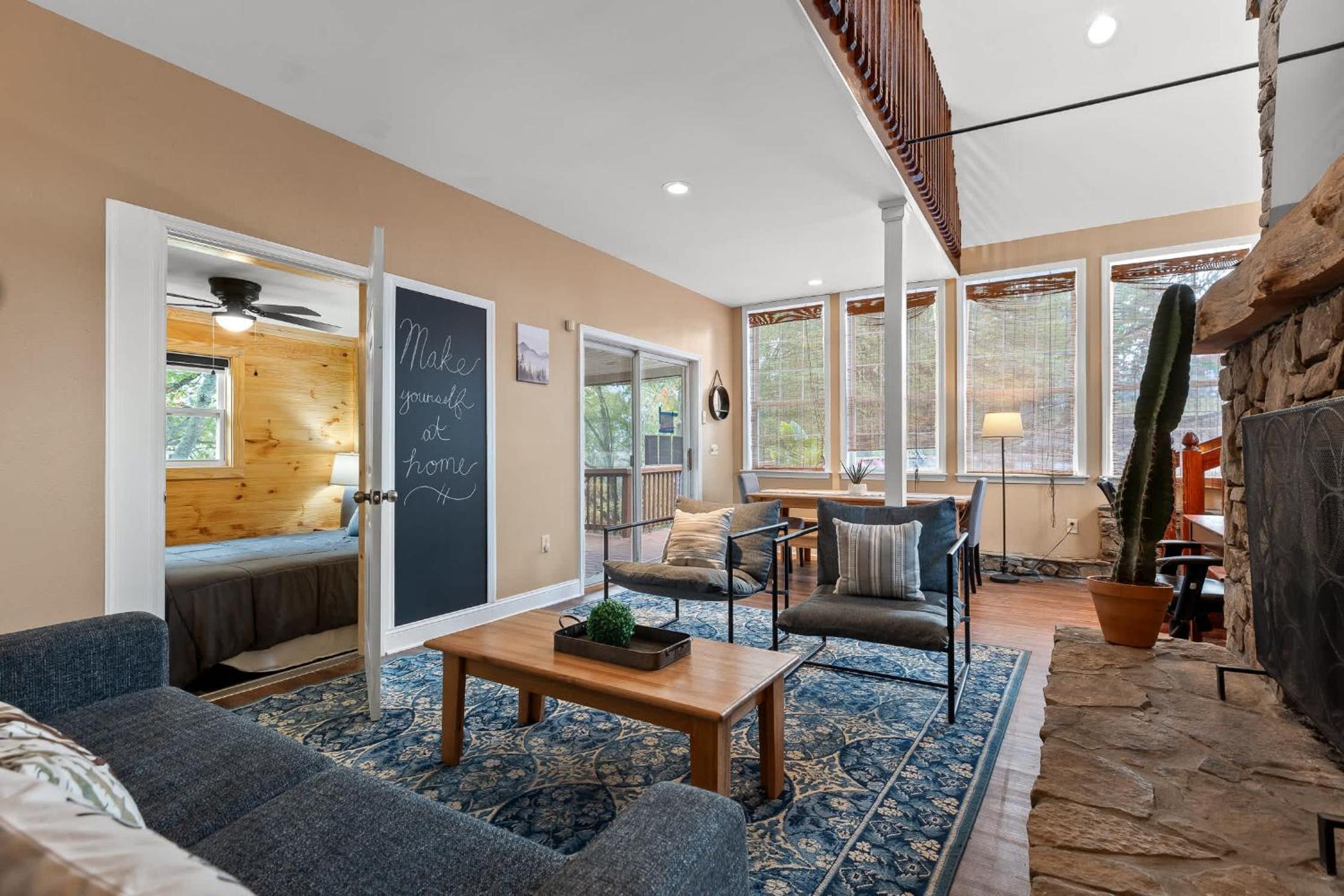 15 Mins to Chattanooga - Peaceful Farm Pool House view 3
