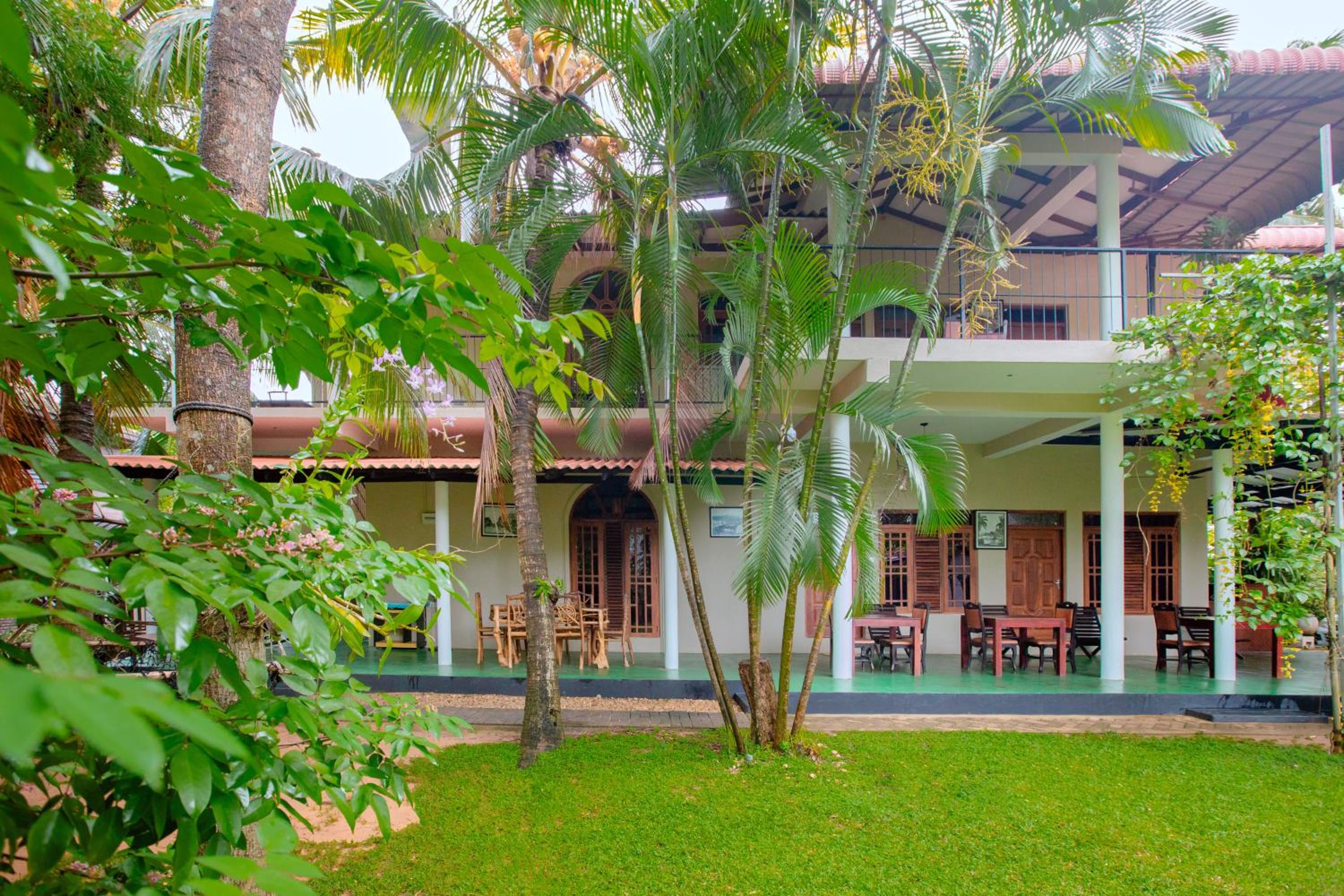 Yala River Face Inn