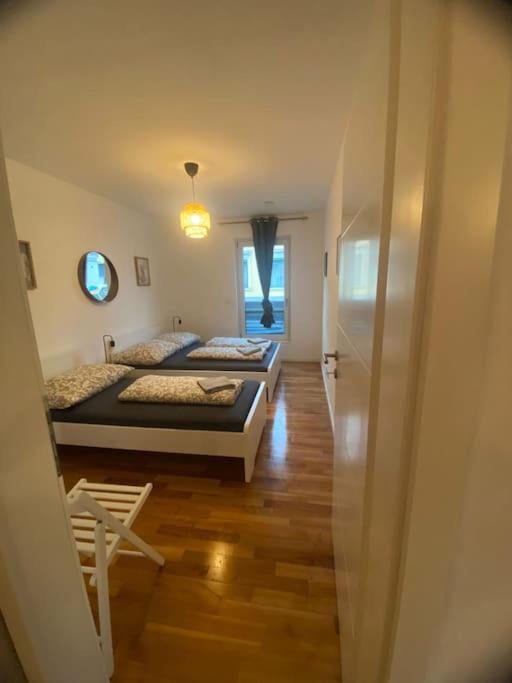 Spacious 2 Bedroom Modern Apartment