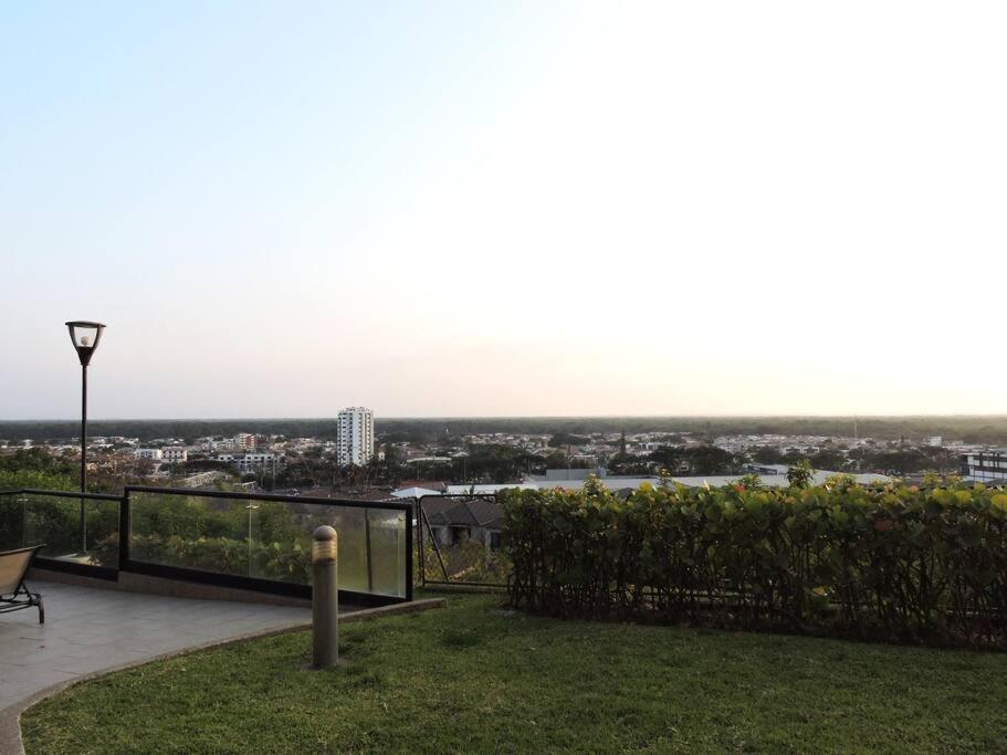 Departamento en Guayaquil con balcón y espectacular vista