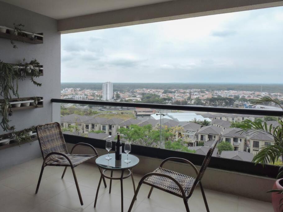 Departamento en Guayaquil con balcón y espectacular vista