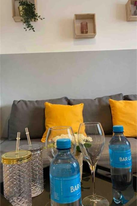 Superbe appartement full équipé avec une cour extérieur