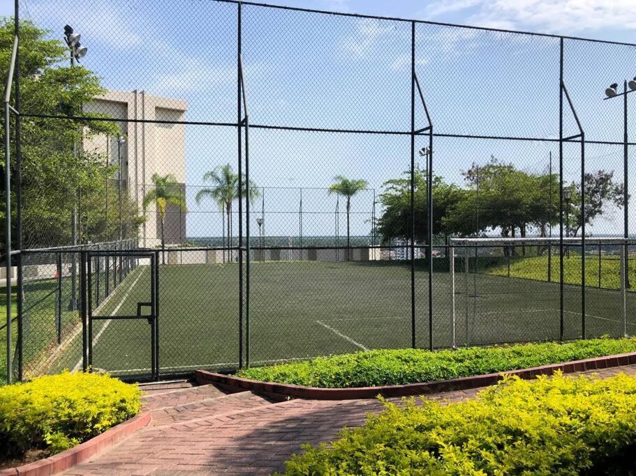 Departamento en Guayaquil con balcón y espectacular vista