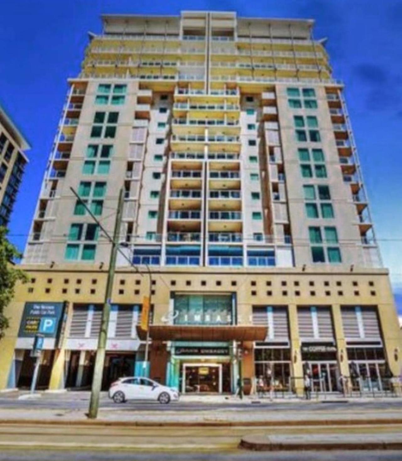 Affordable & Cozy CBD getaway with Free wine!!
