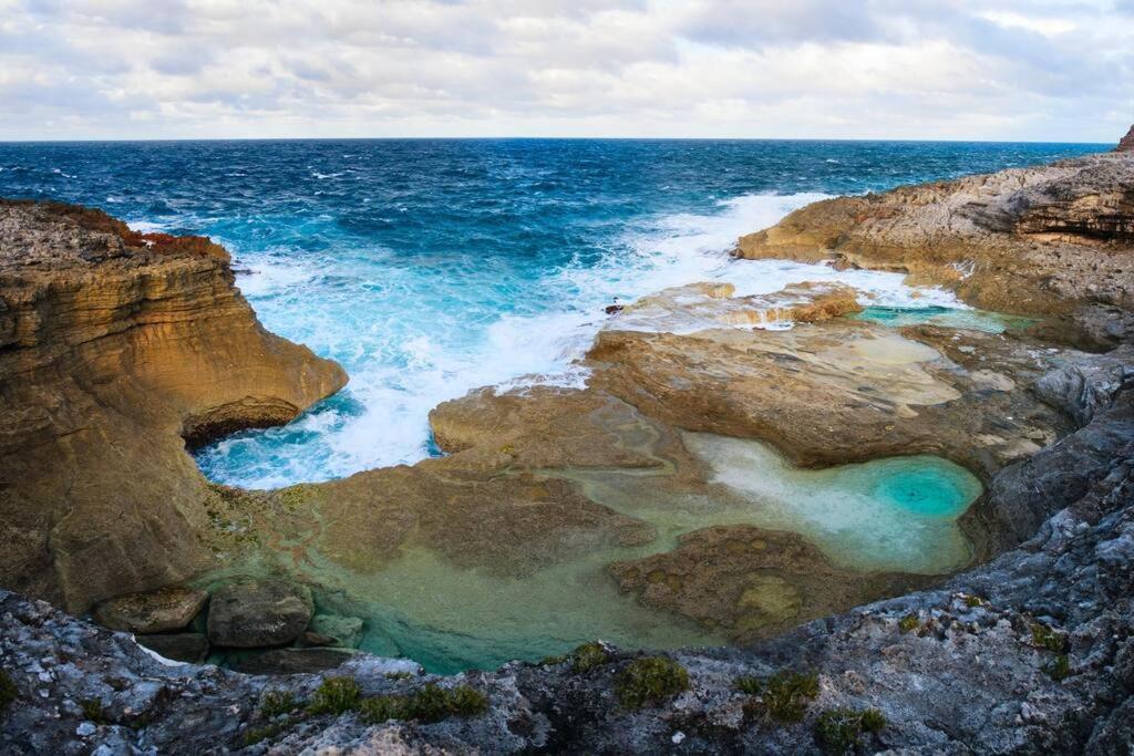 Wonderful Winding Bay