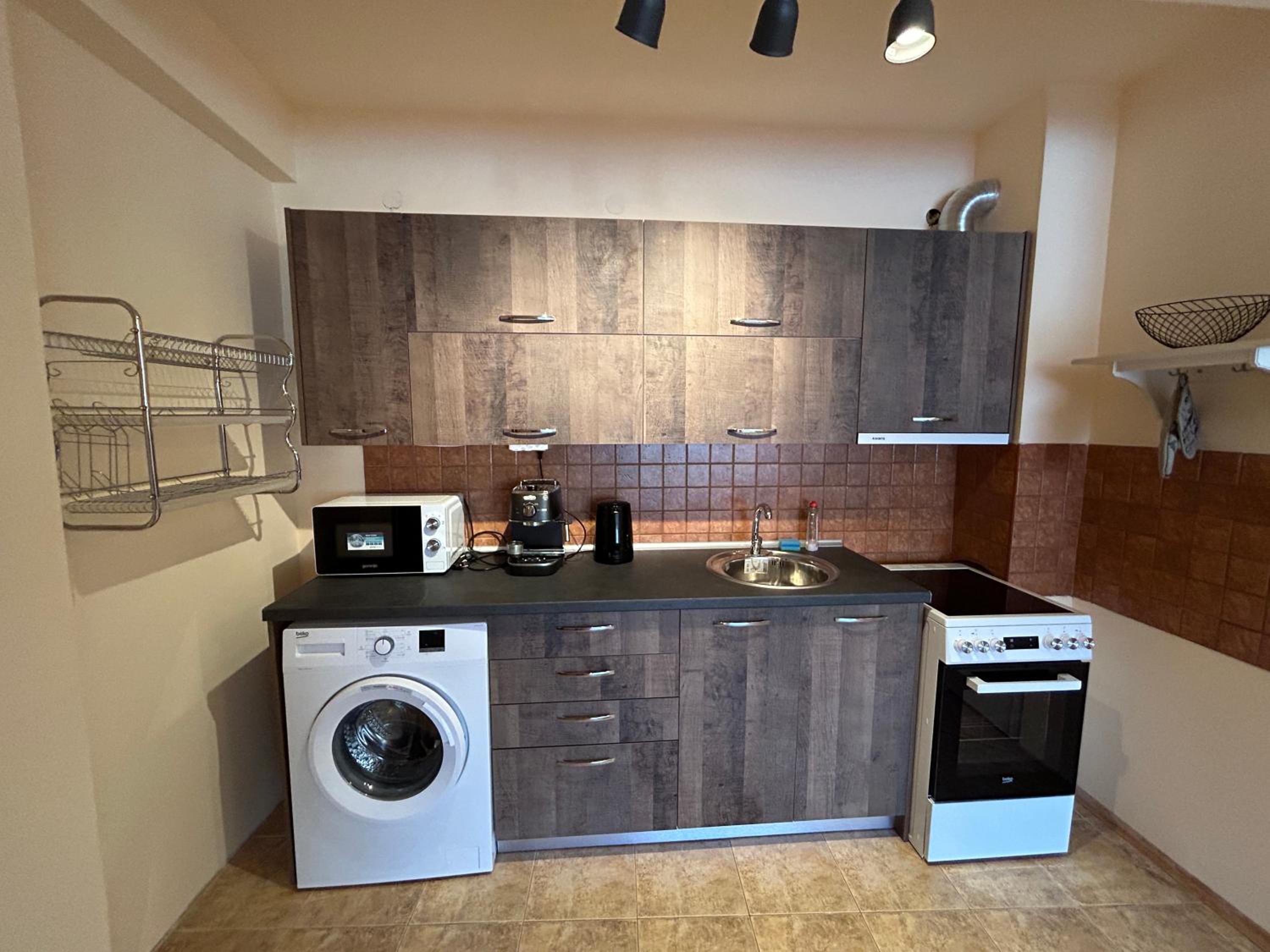Nice, Spacious and Cozy Apartment