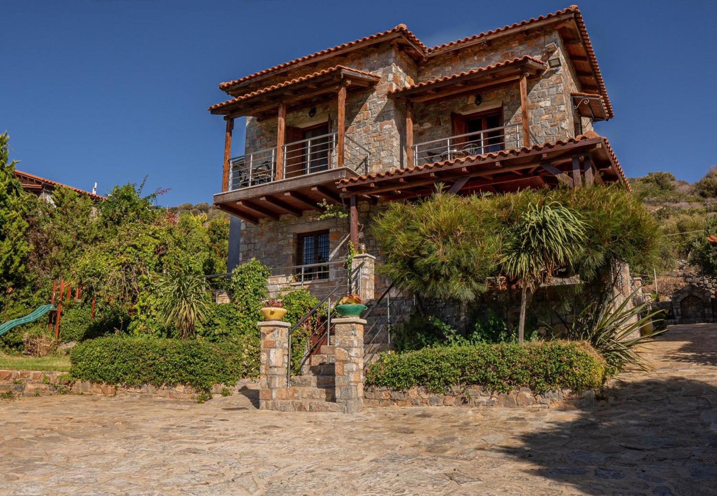 Hotel Iris Stone Built Villa - Image 1